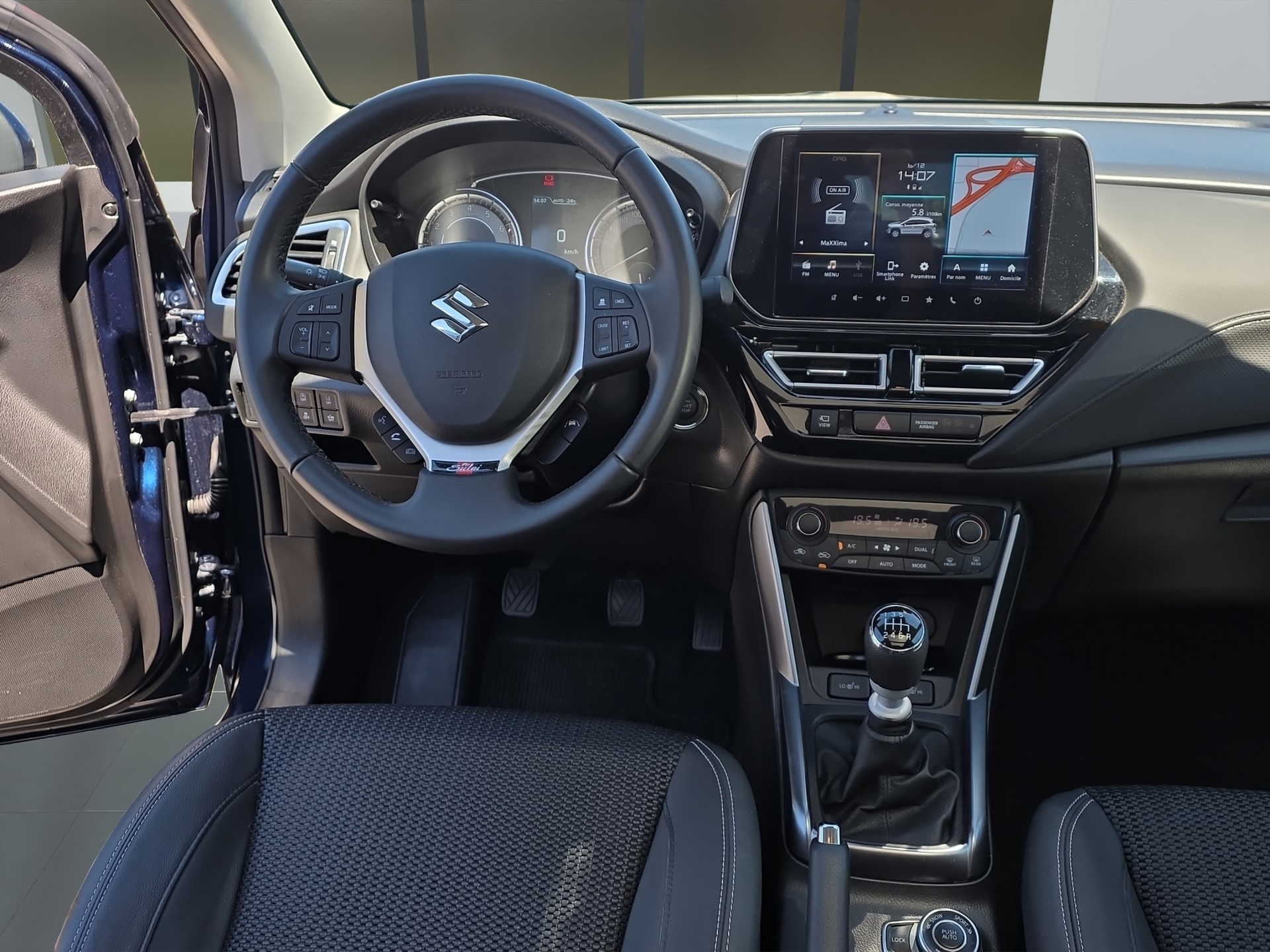 SUZUKI S-Cross 1.4 T Piz Sulai Top 4x4-image-13