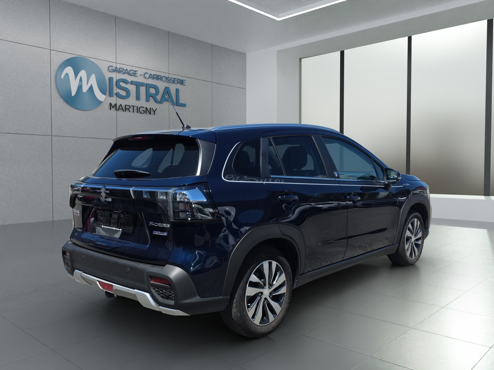 SUZUKI S-Cross 1.4 T Piz Sulai Top 4x4-image-4