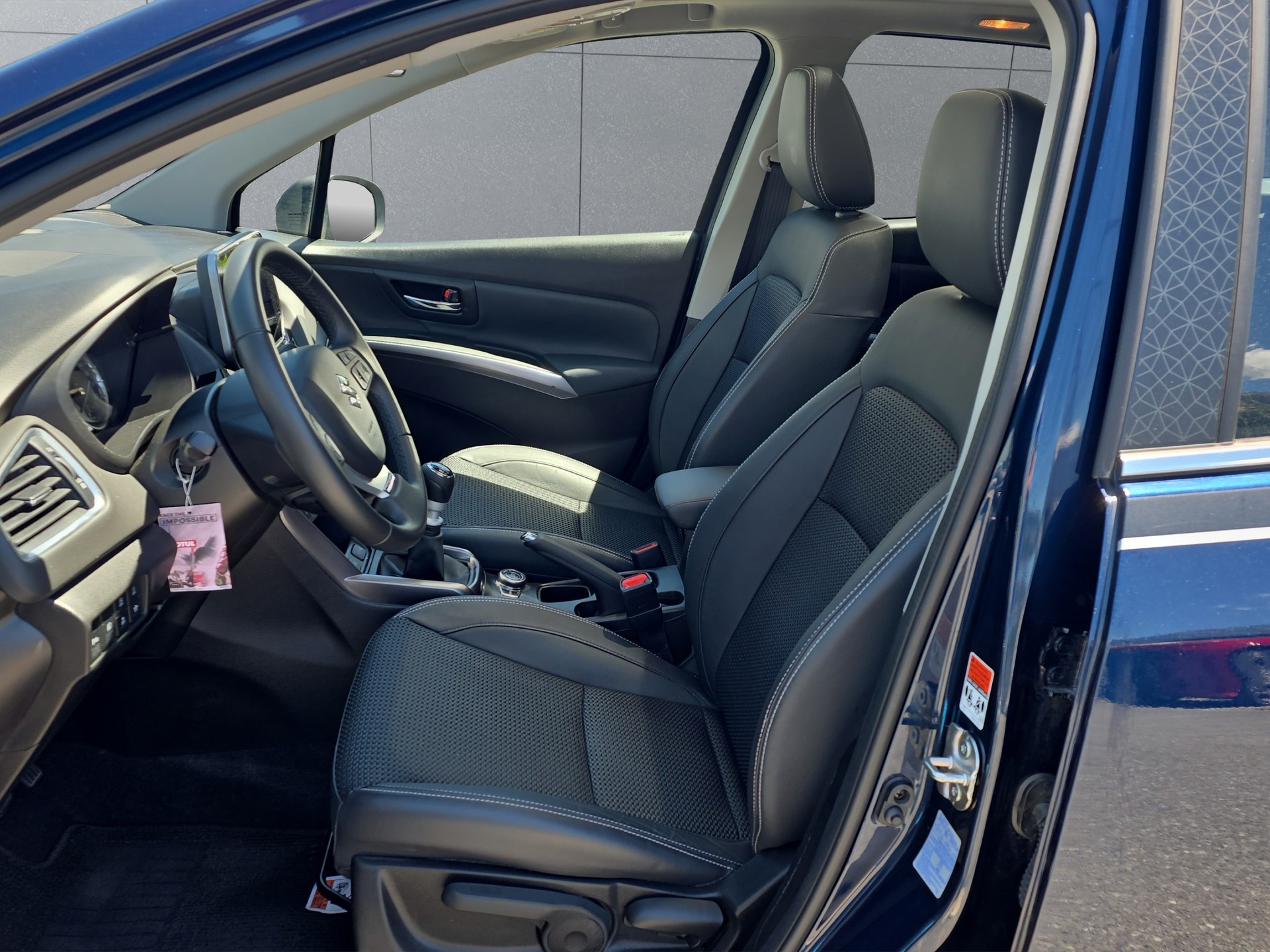 SUZUKI S-Cross 1.4 T Piz Sulai Top 4x4-image-8