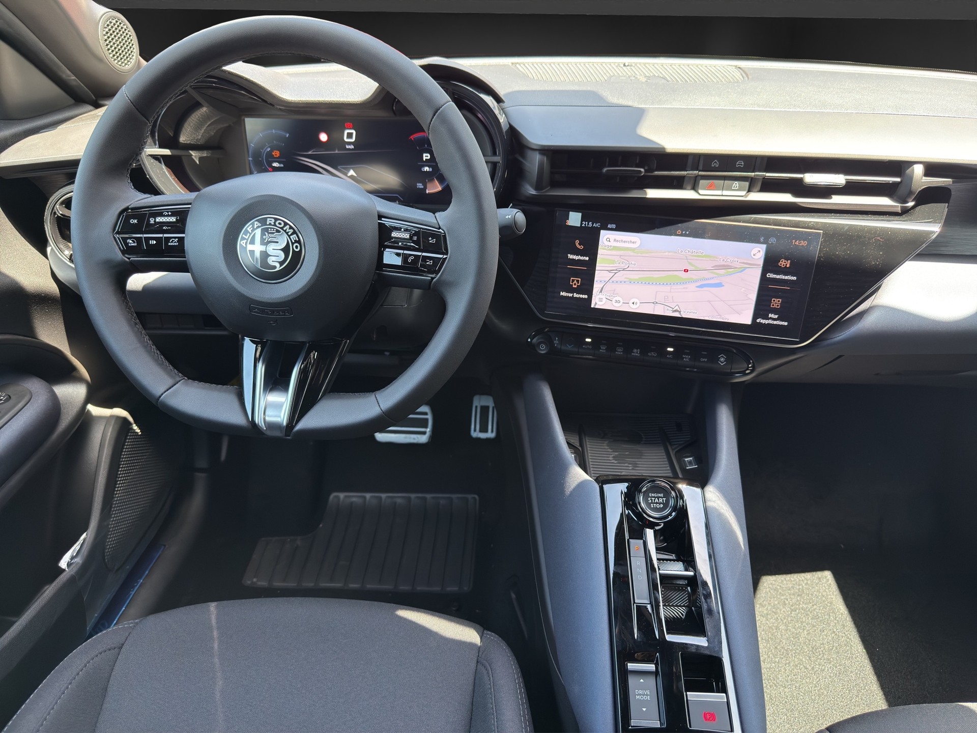 ALFA ROMEO Junior 1.2 48V Hybrid SPRINT-image-11
