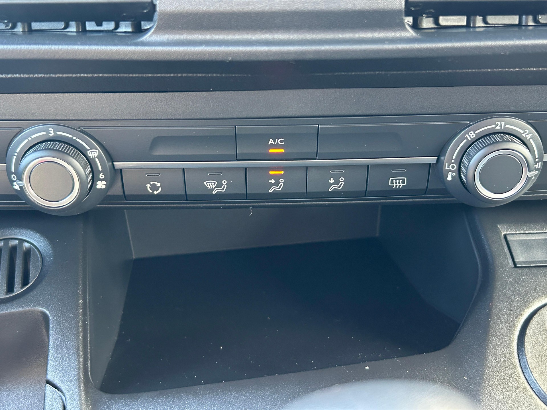 TOYOTA Proace City Verso L2 1.2 110 Comfort-image-12