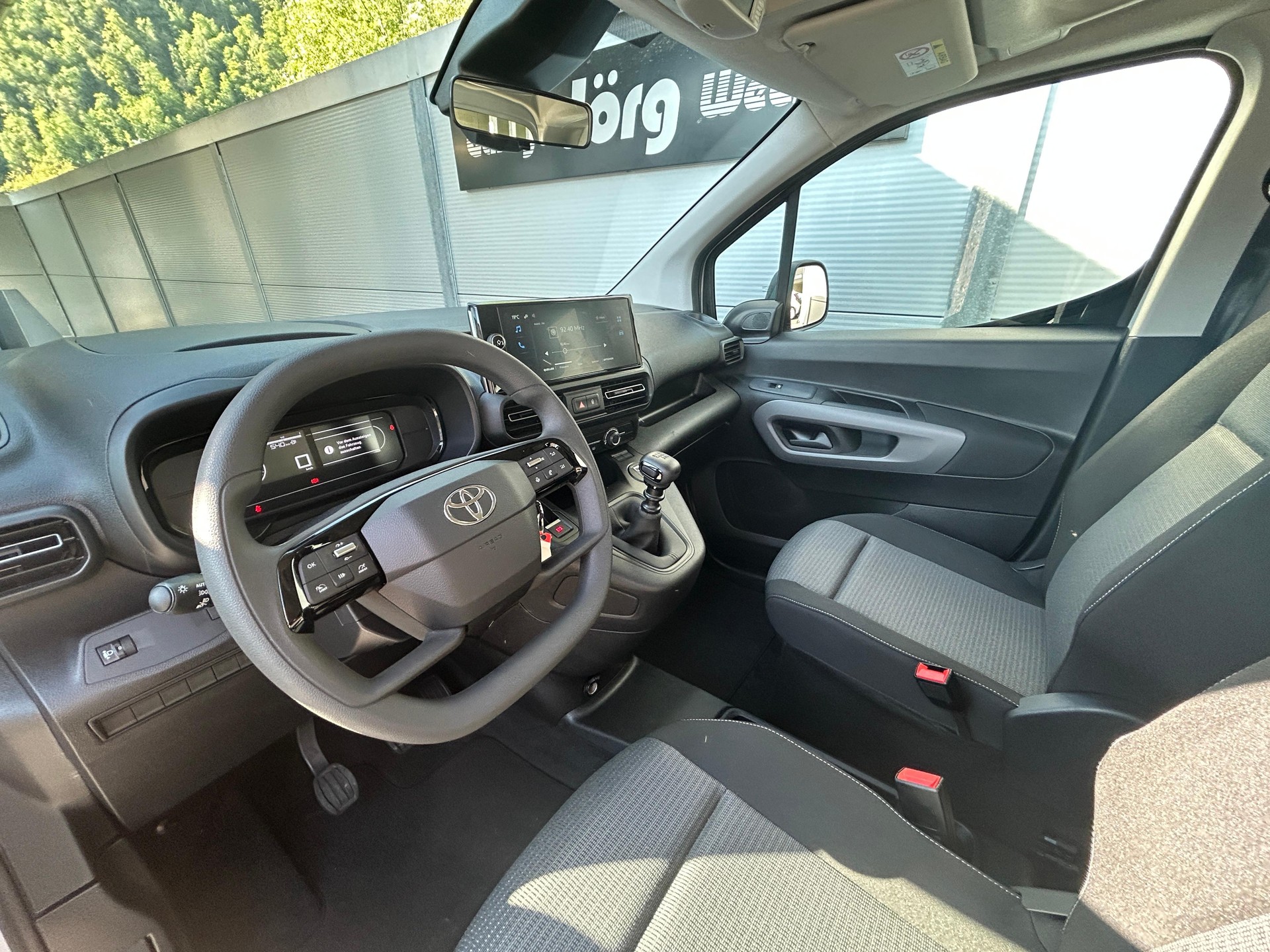 TOYOTA Proace City Verso L2 1.2 110 Comfort-image-7