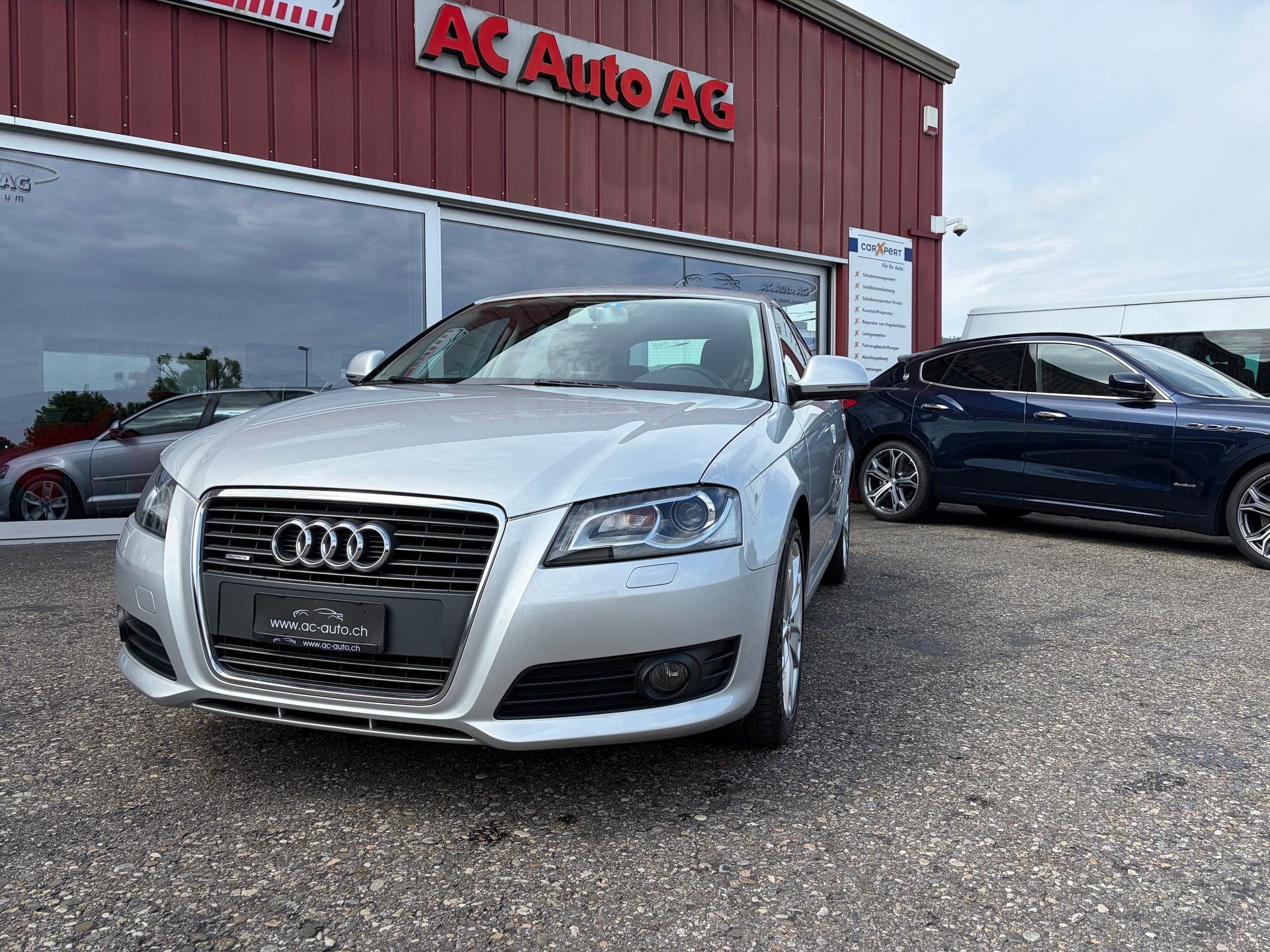 AUDI A3 Sportback 2.0 TFSI Ambition quattro S-tronic-image-1