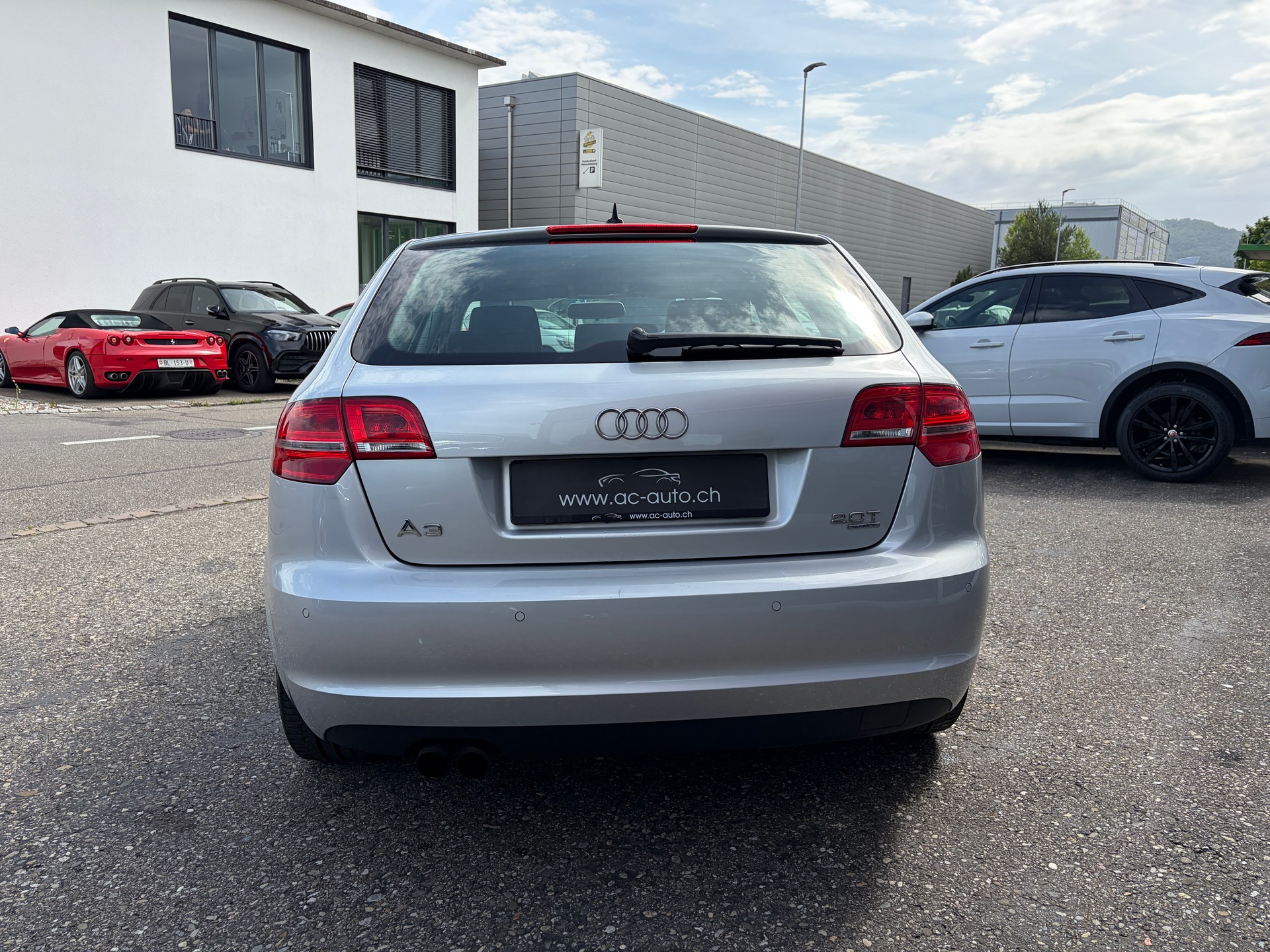 AUDI A3 Sportback 2.0 TFSI Ambition quattro S-tronic-image-5