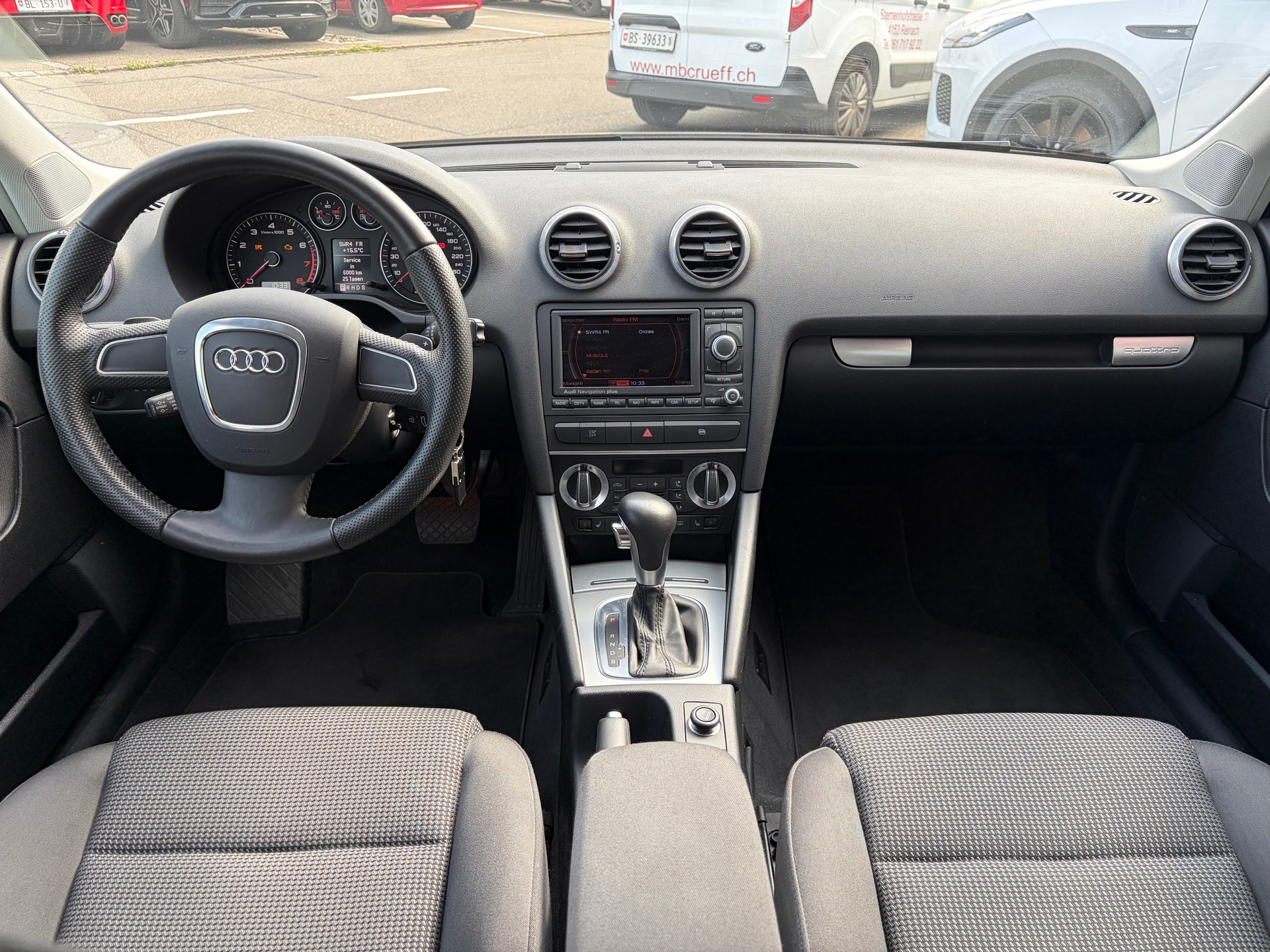 AUDI A3 Sportback 2.0 TFSI Ambition quattro S-tronic-image-10