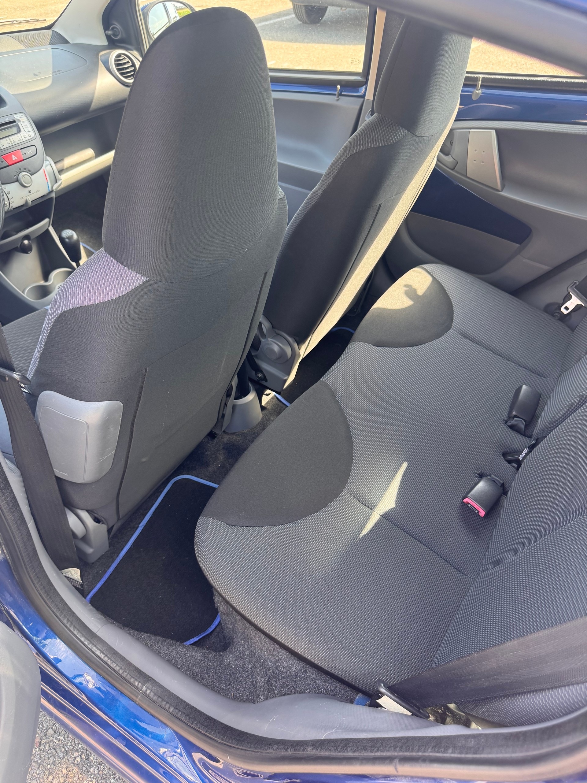 TOYOTA Aygo 1.0 Linea Terra-image-9