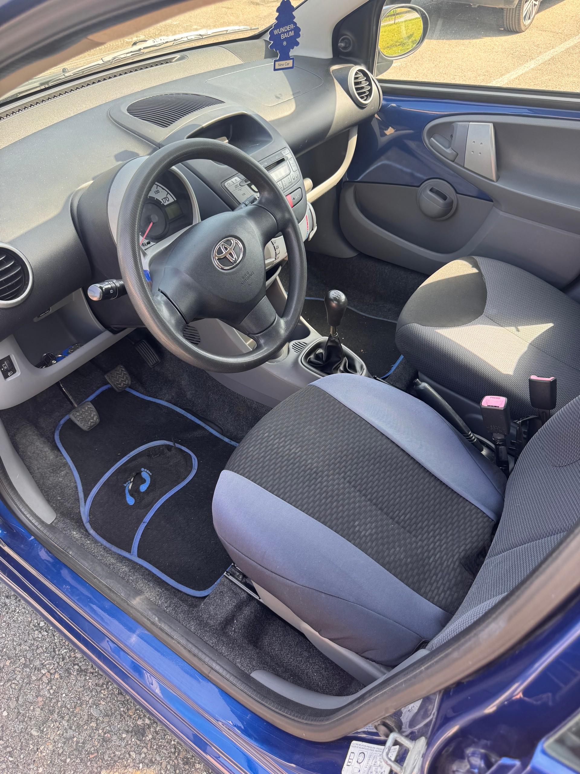 TOYOTA Aygo 1.0 Linea Terra-image-8