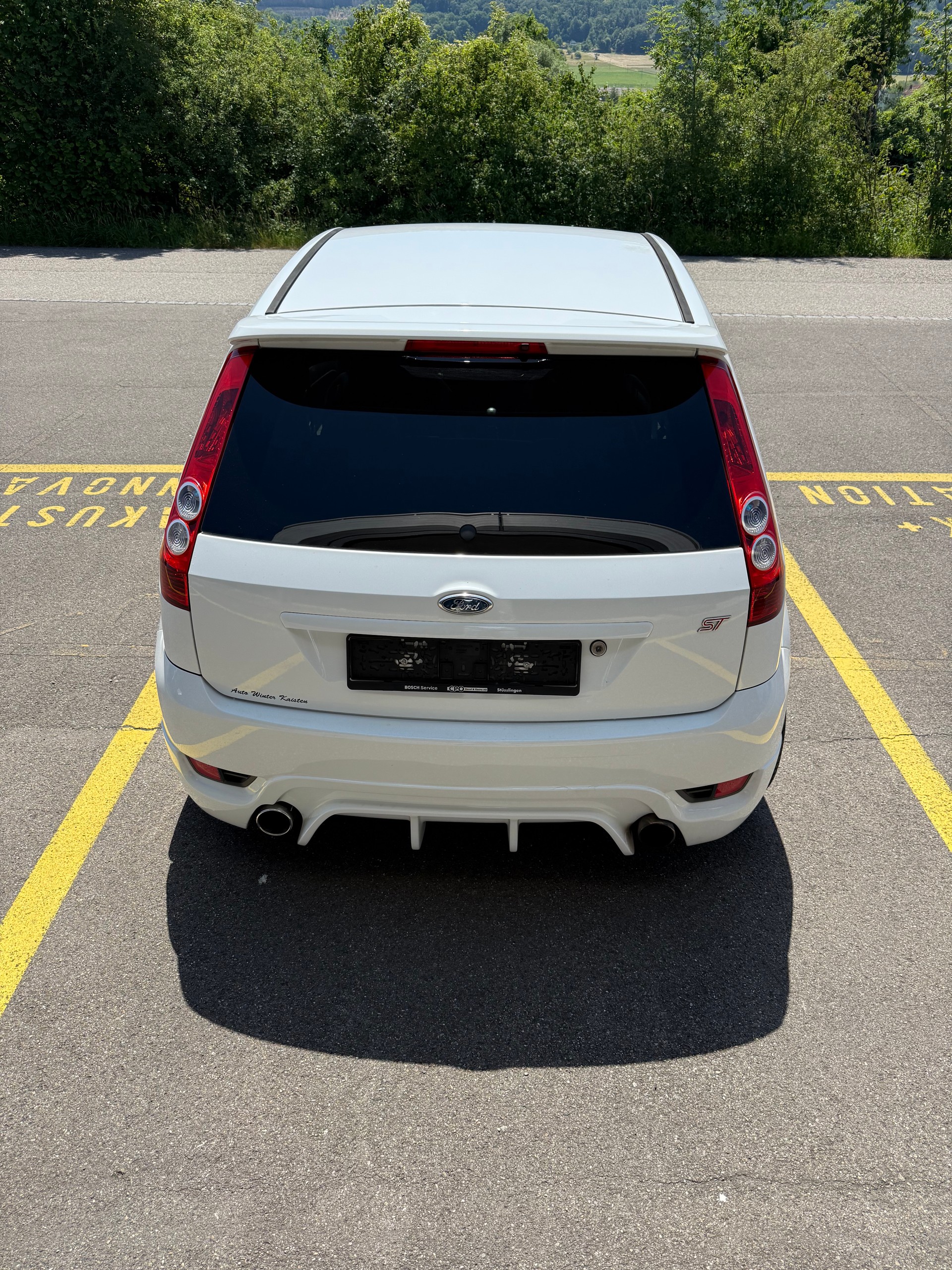 FORD Fiesta 2.0 16V ST Special Edition-image-8