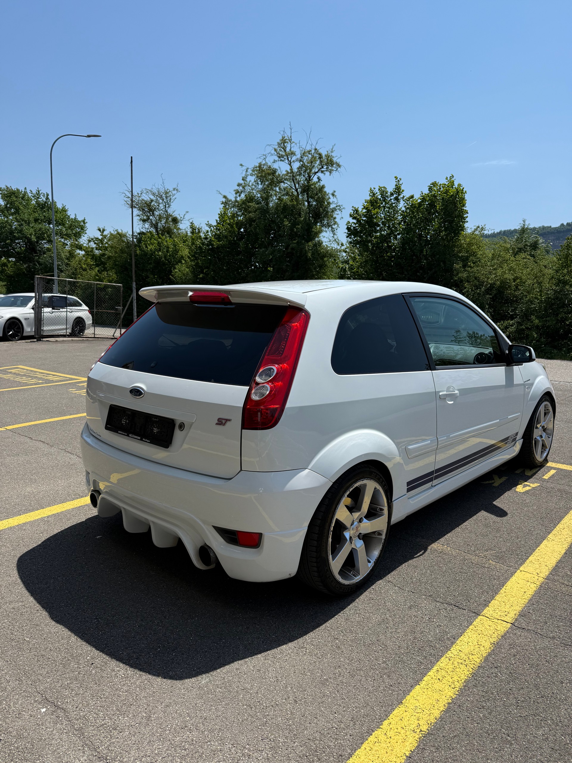 FORD Fiesta 2.0 16V ST Special Edition-image-7