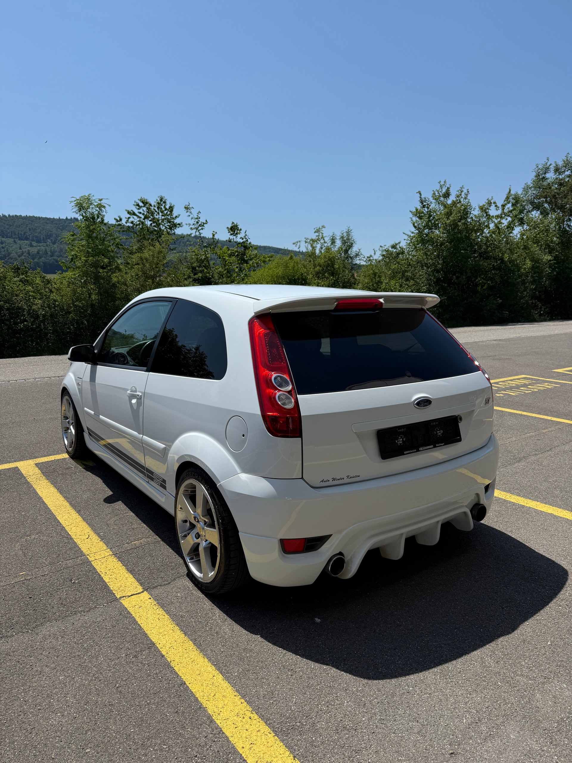 FORD Fiesta 2.0 16V ST Special Edition-image-5