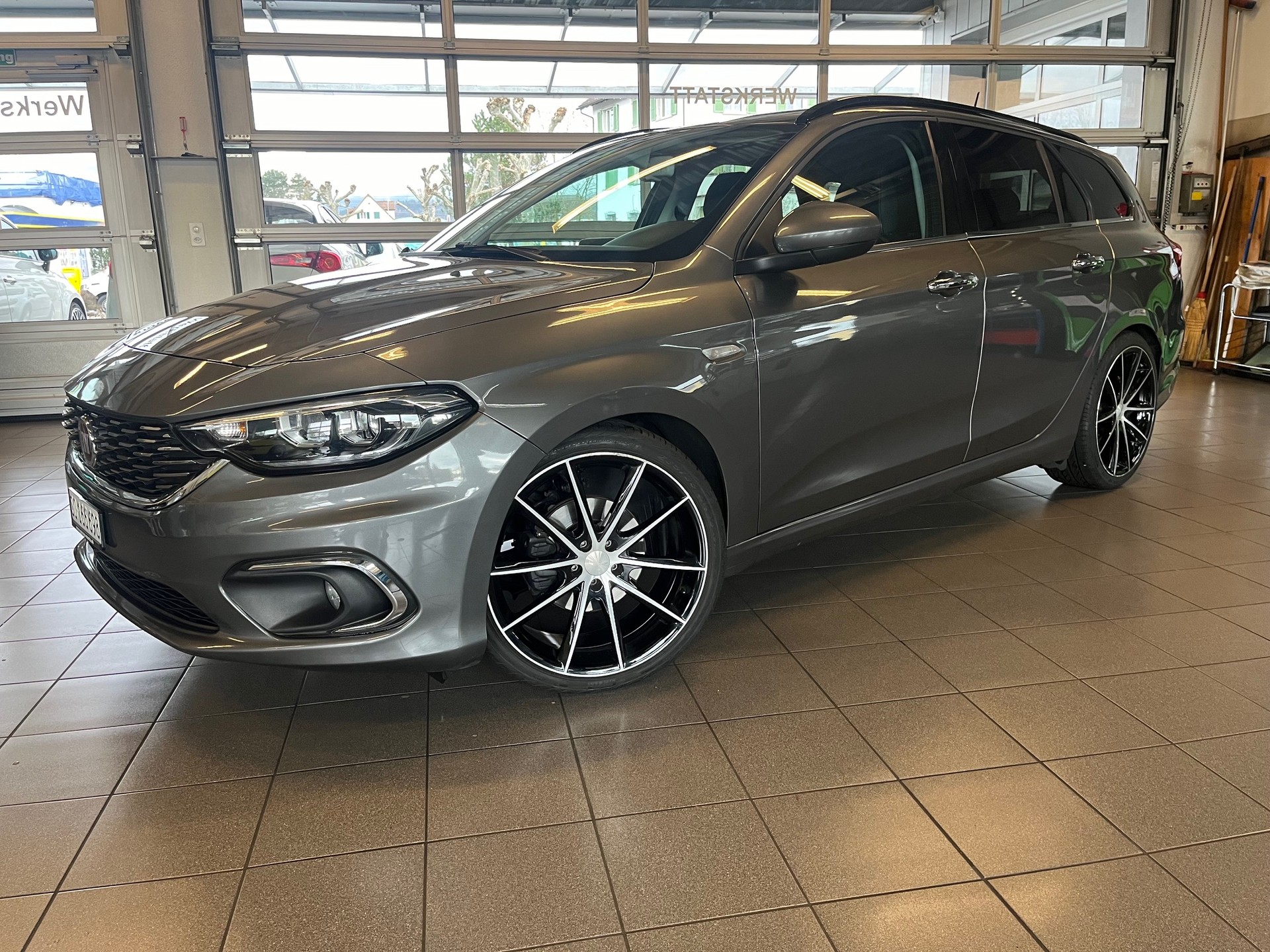 FIAT Tipo 1.4TJet Station Wagon Lounge Leder-image-1