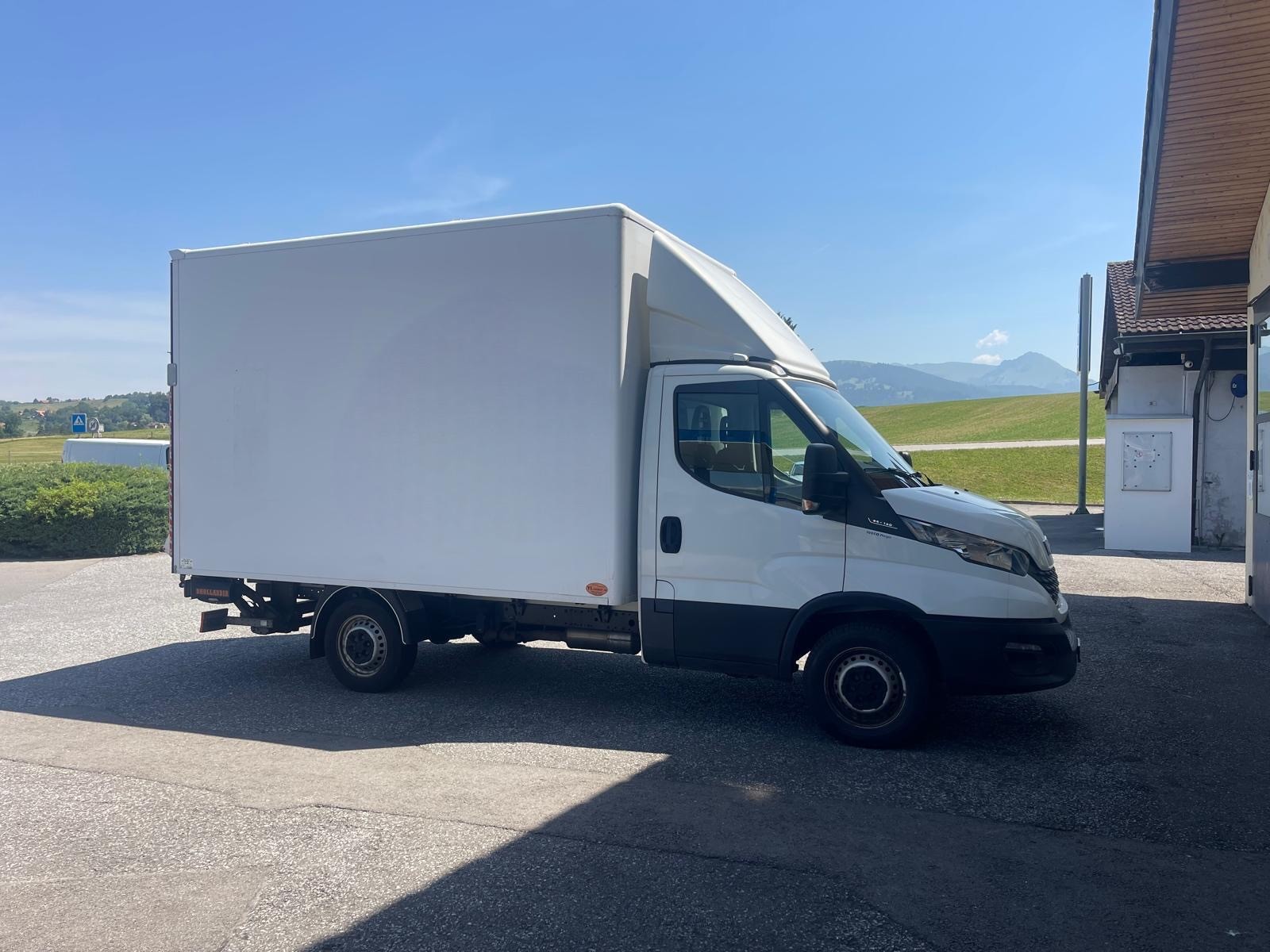 IVECO 35 S 14H A8-image-2