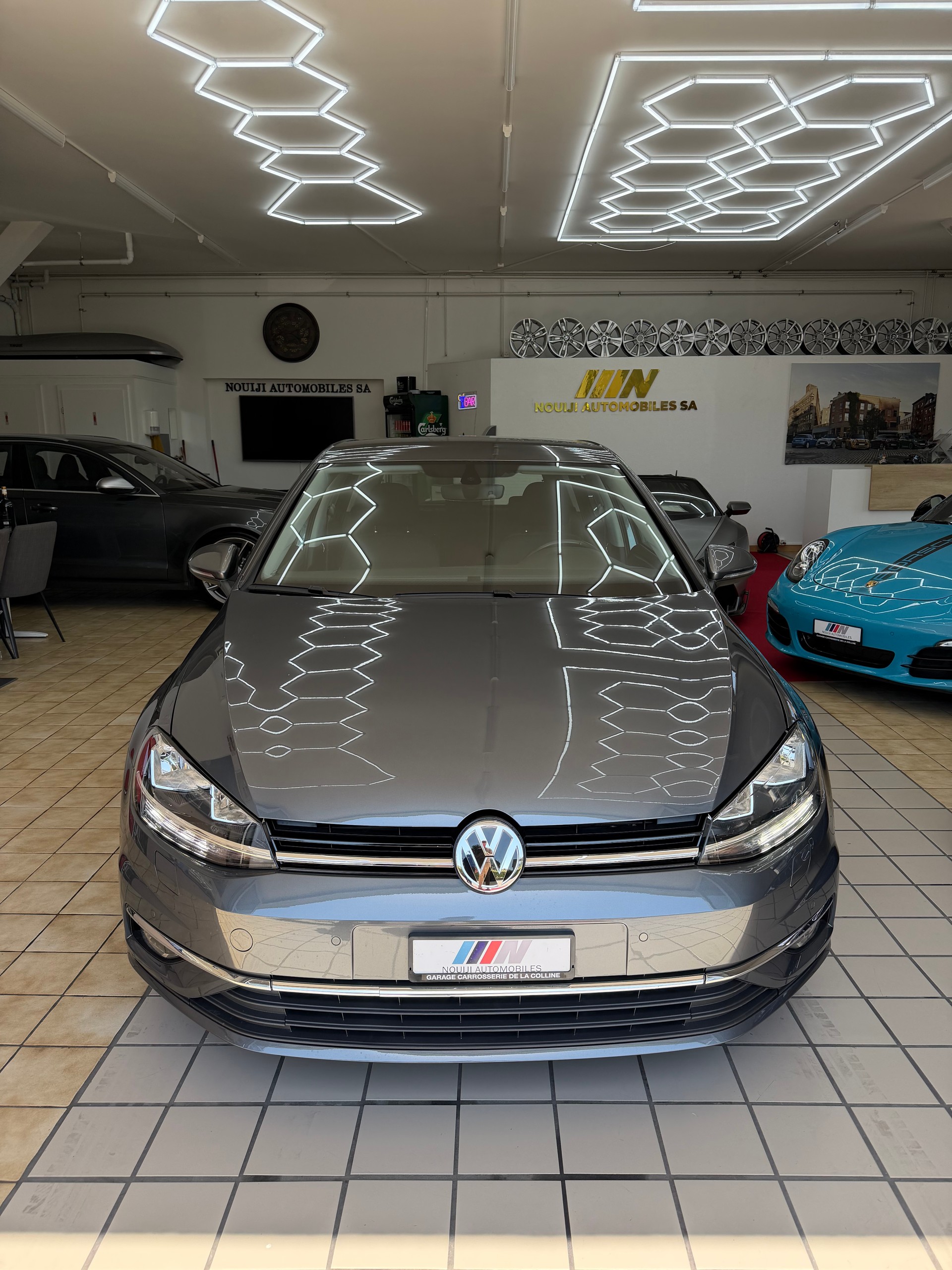 VW Golf 2.0 TDI Highline 4Motion-image-0