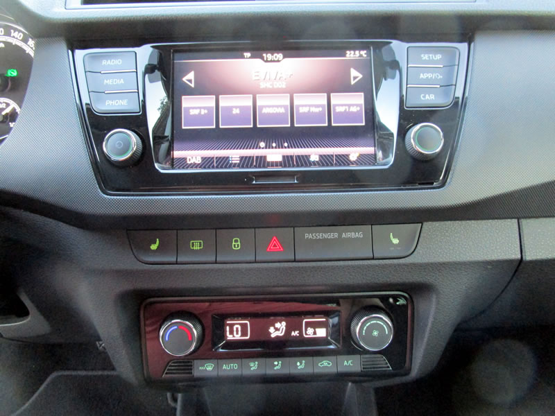 SKODA Fabia 1.0 TSI Ambition DSG-image-20