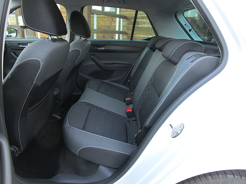 SKODA Fabia 1.0 TSI Ambition DSG-image-7