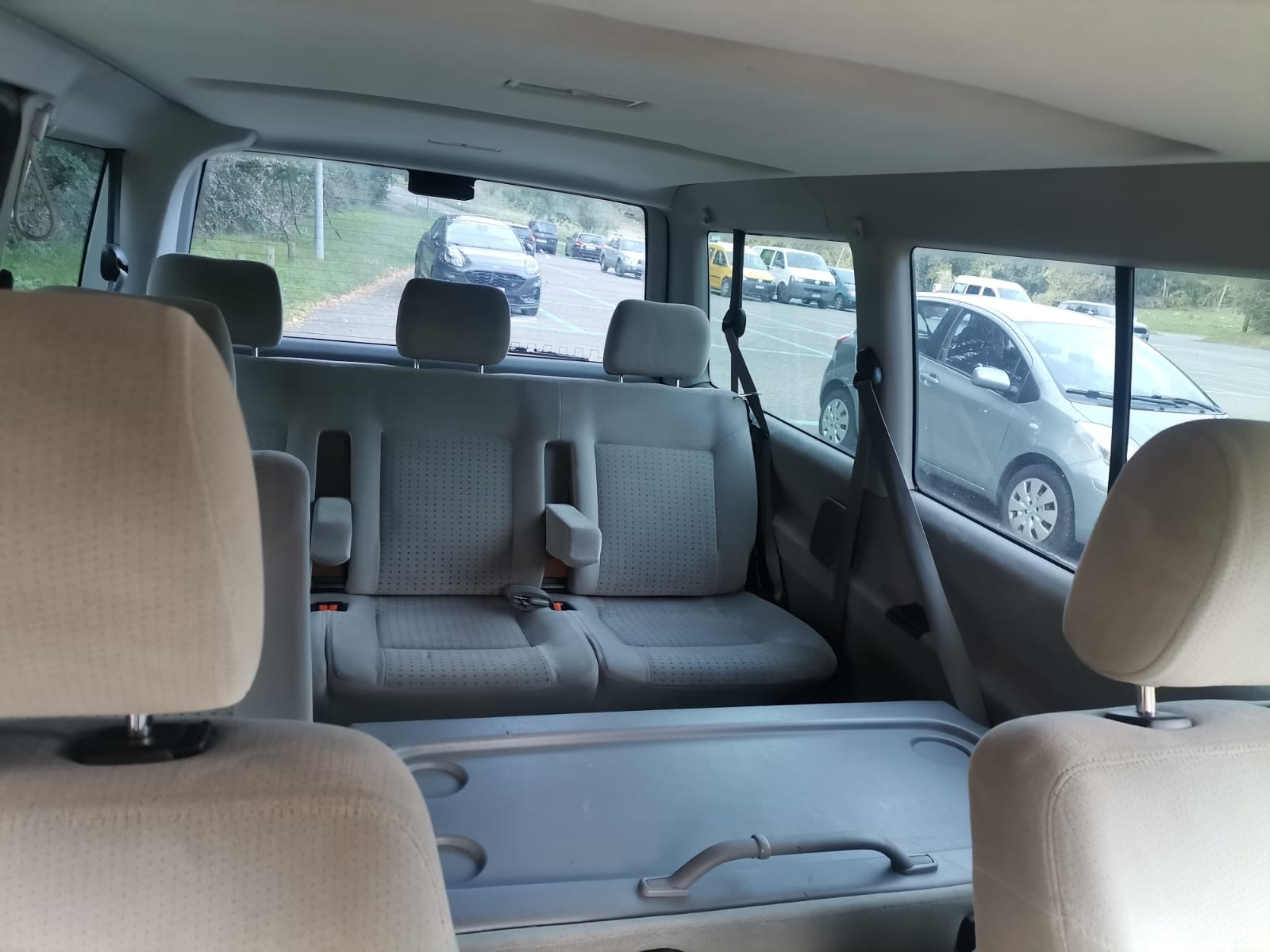 VW T4 Caravelle 2.5TDI ABS-image-11