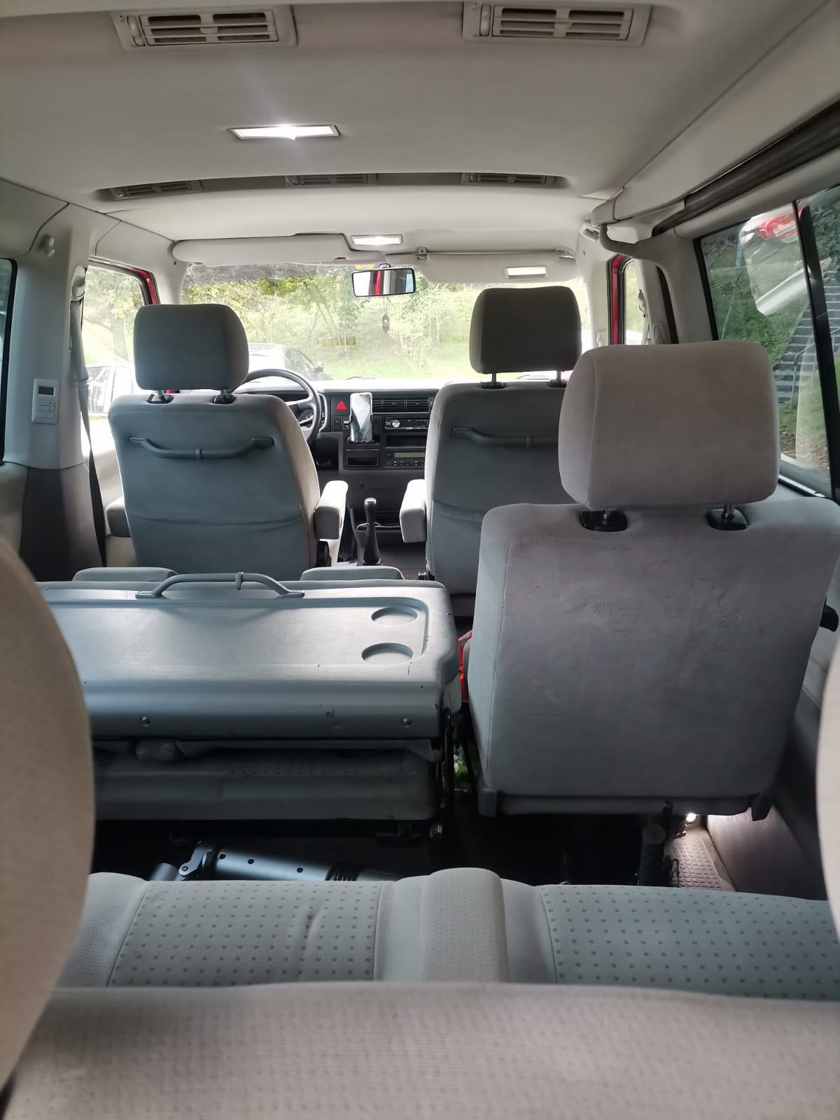 VW T4 Caravelle 2.5TDI ABS-image-8