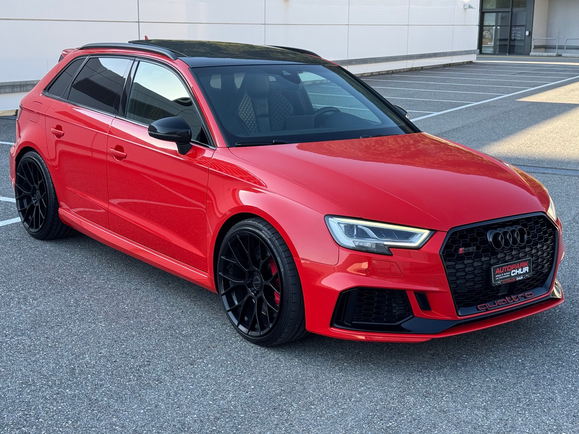 AUDI RS3 Sportback 2.5 TSI quattro S-tronic-image-5
