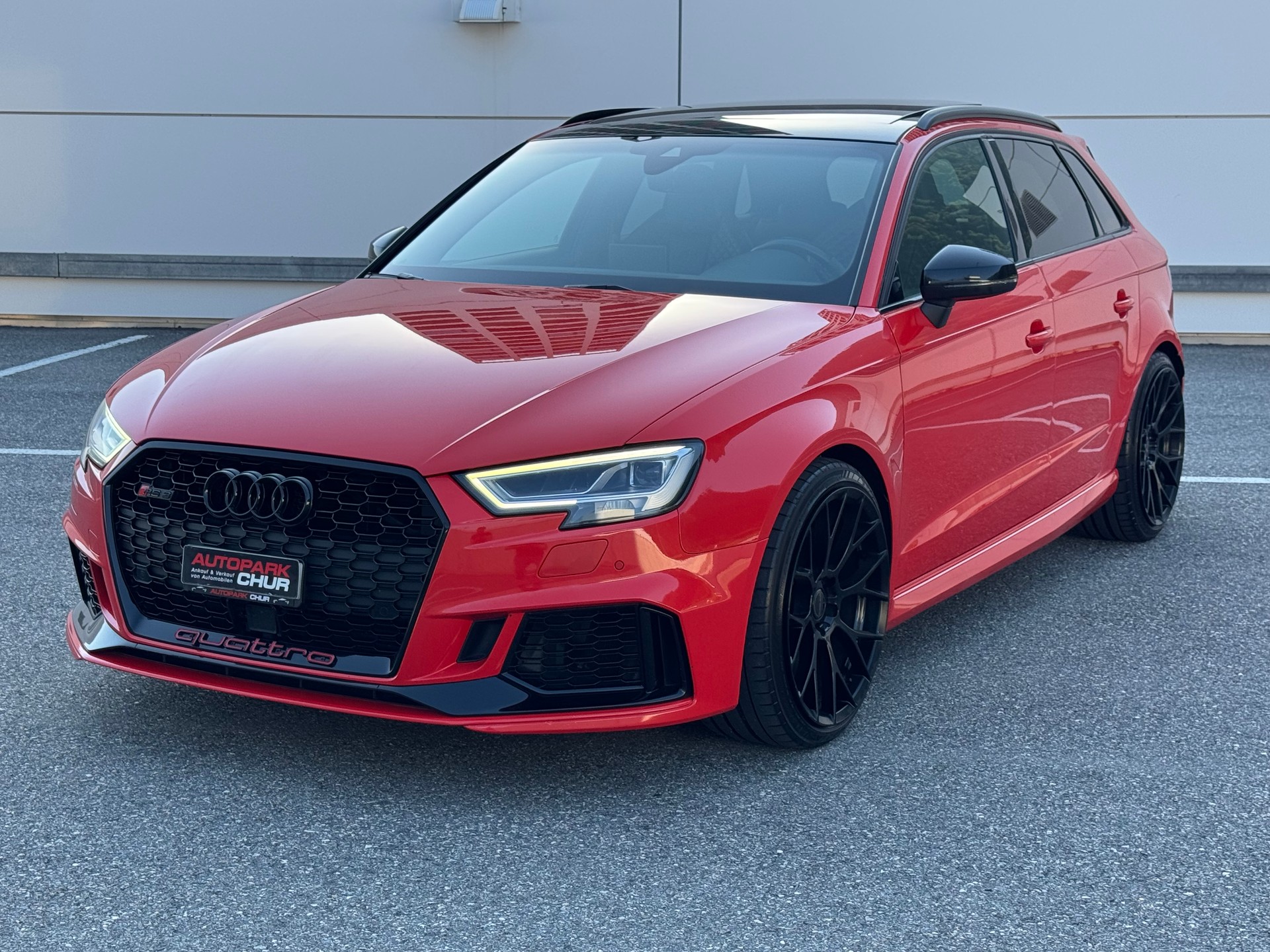 AUDI RS3 Sportback 2.5 TSI quattro S-tronic-image-0