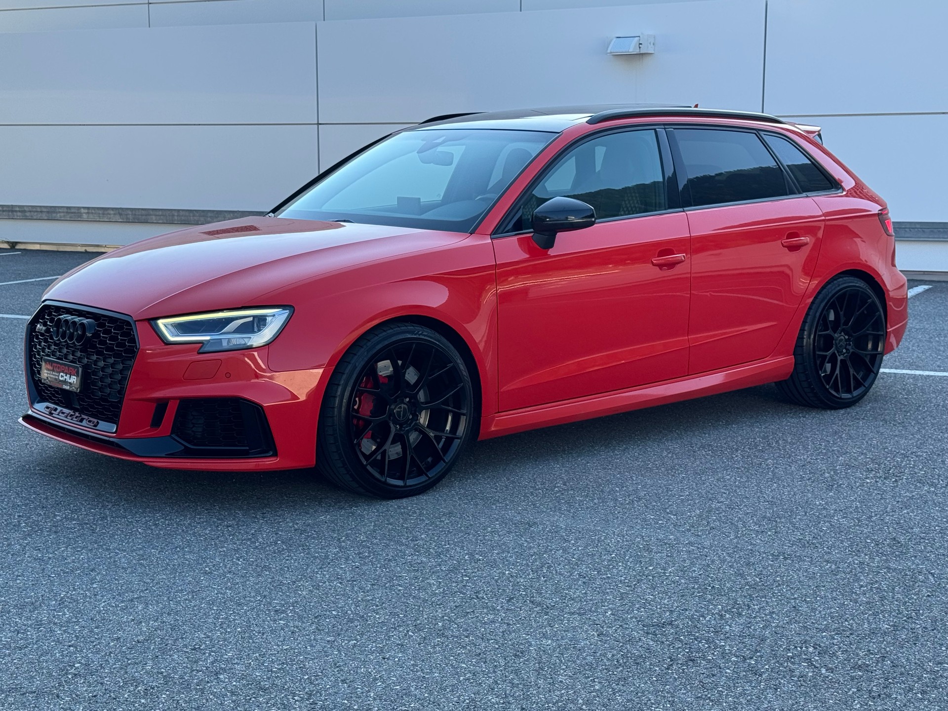 AUDI RS3 Sportback 2.5 TSI quattro S-tronic-image-1