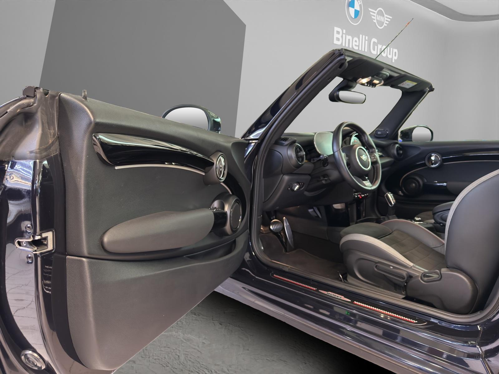 MINI Cabrio john Cooper Works-image-9