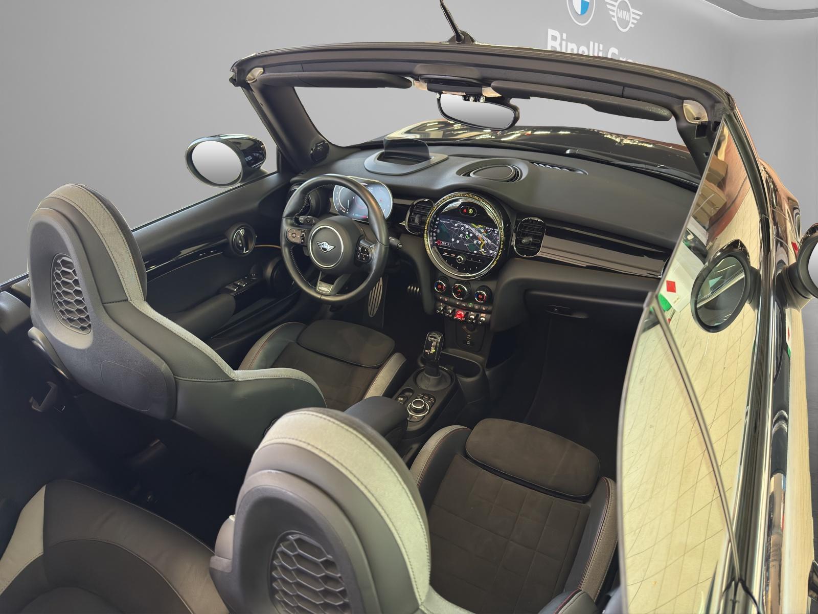 MINI Cabrio john Cooper Works-image-22