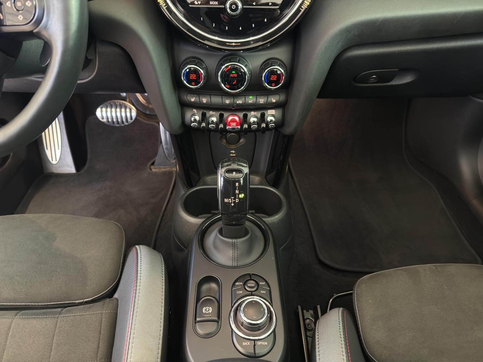 MINI Cabrio john Cooper Works-image-15