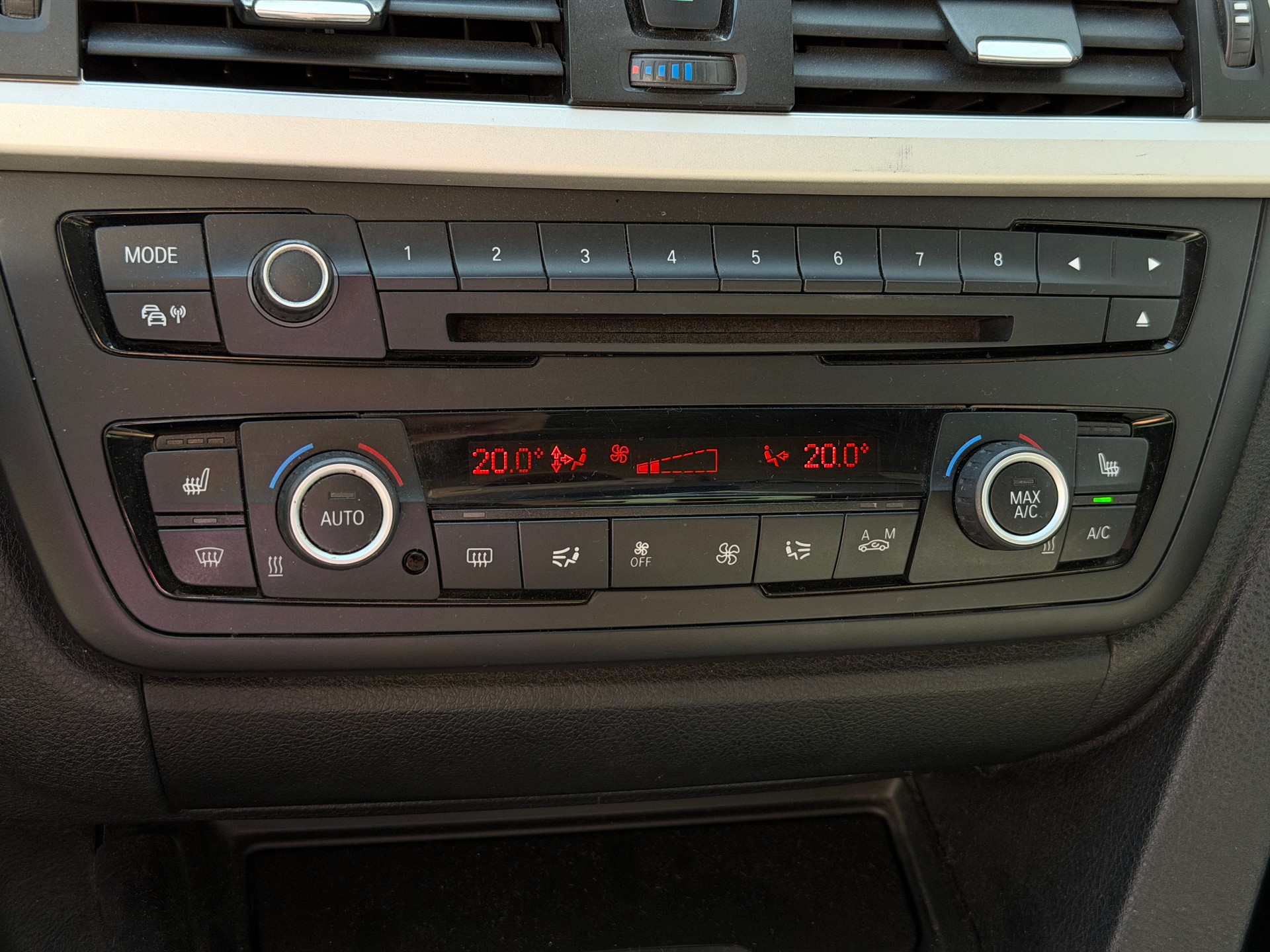 BMW 328i xDrive Sport Line Steptronic-image-13
