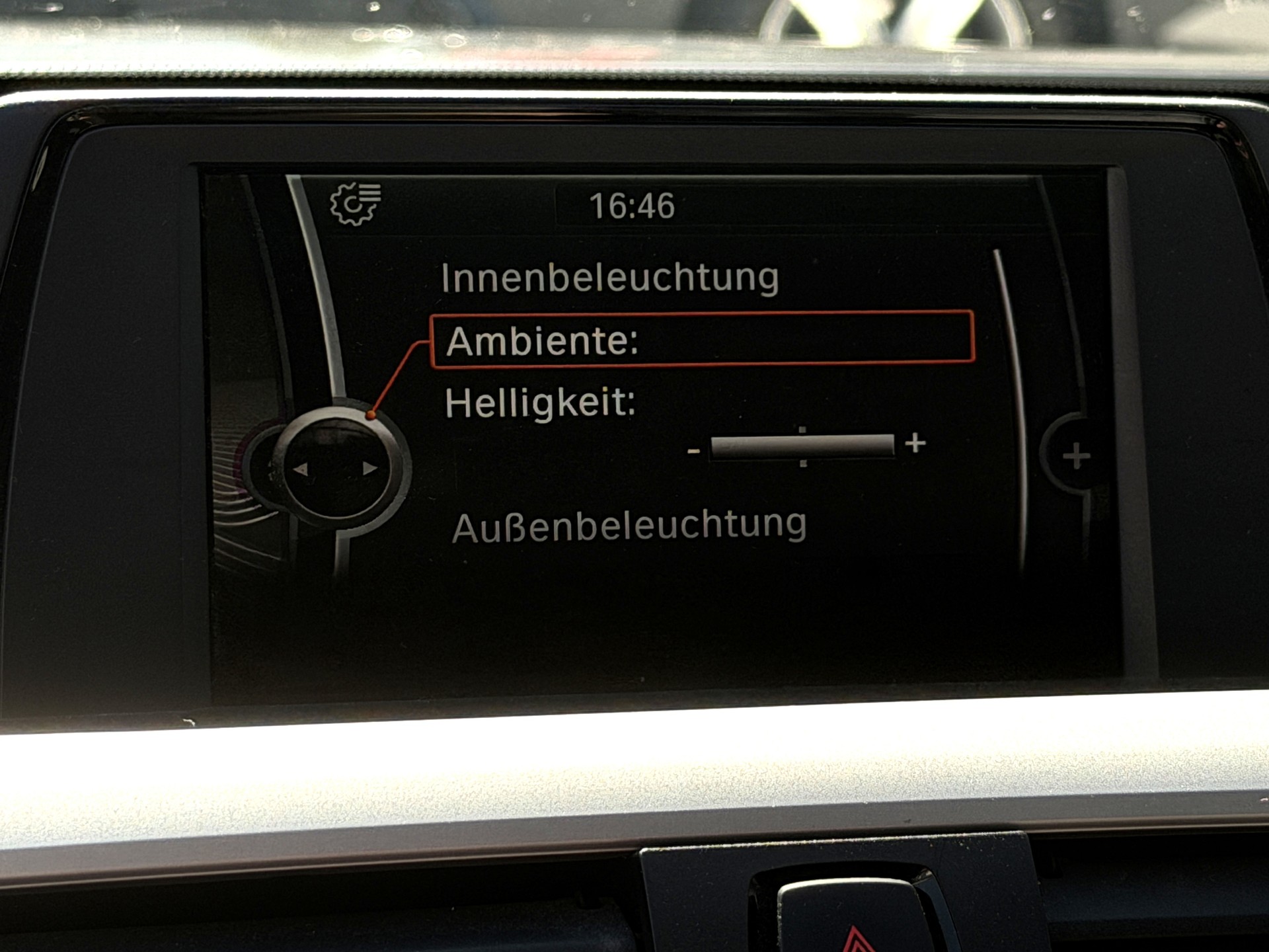 BMW 328i xDrive Sport Line Steptronic-image-12
