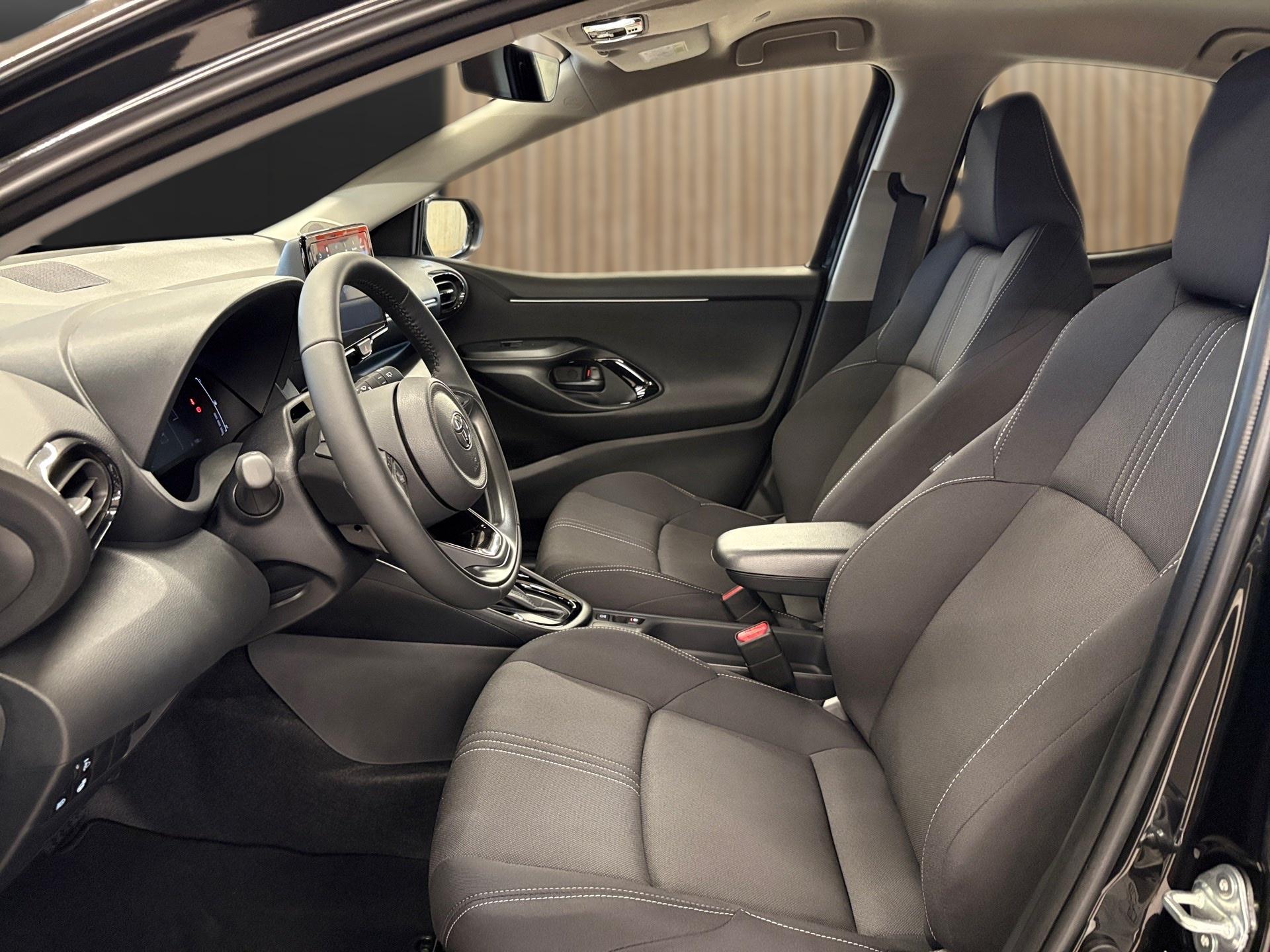 TOYOTA Yaris 1.5 Trend e-CVT-image-10