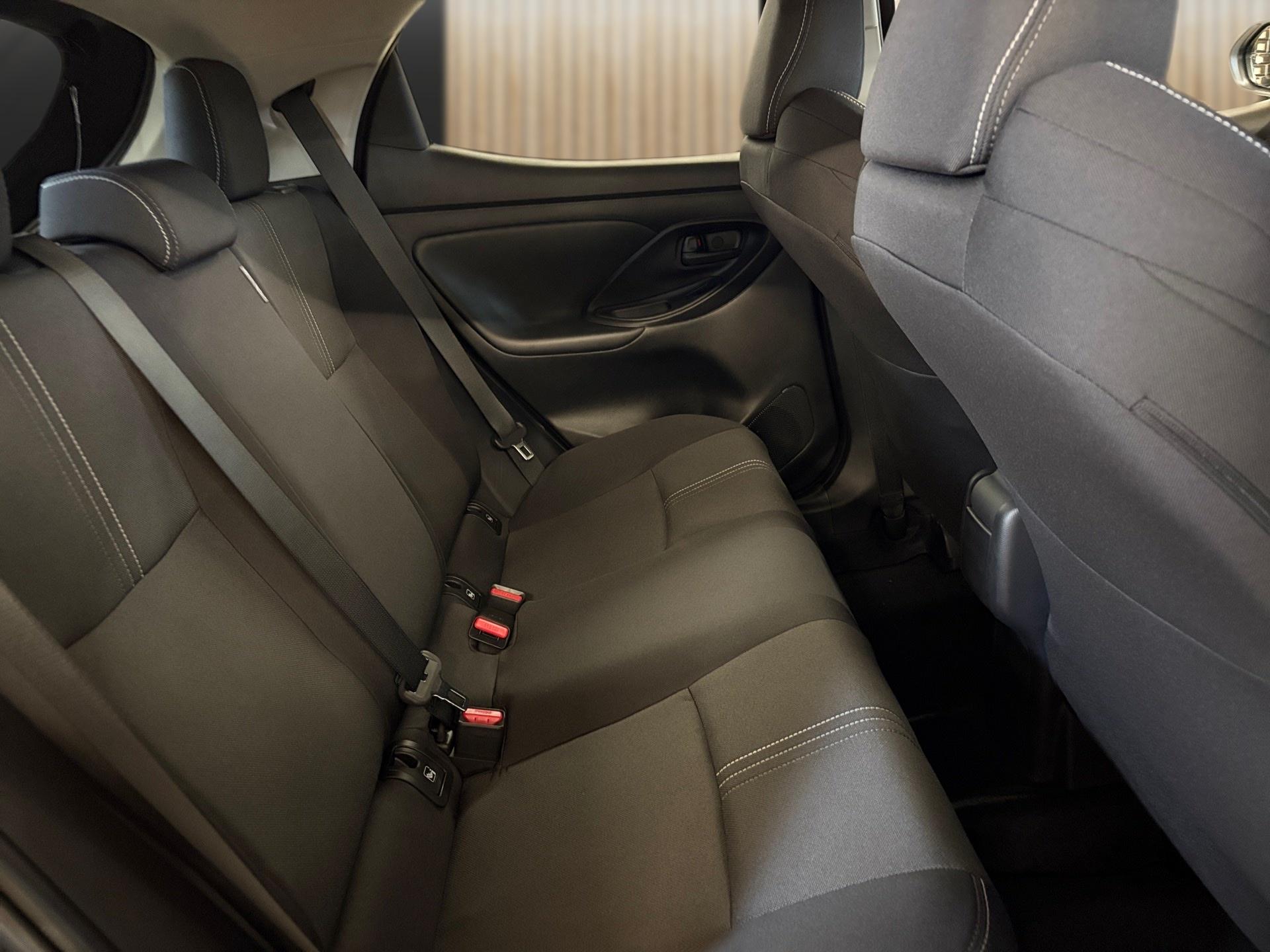 TOYOTA Yaris 1.5 Trend e-CVT-image-13