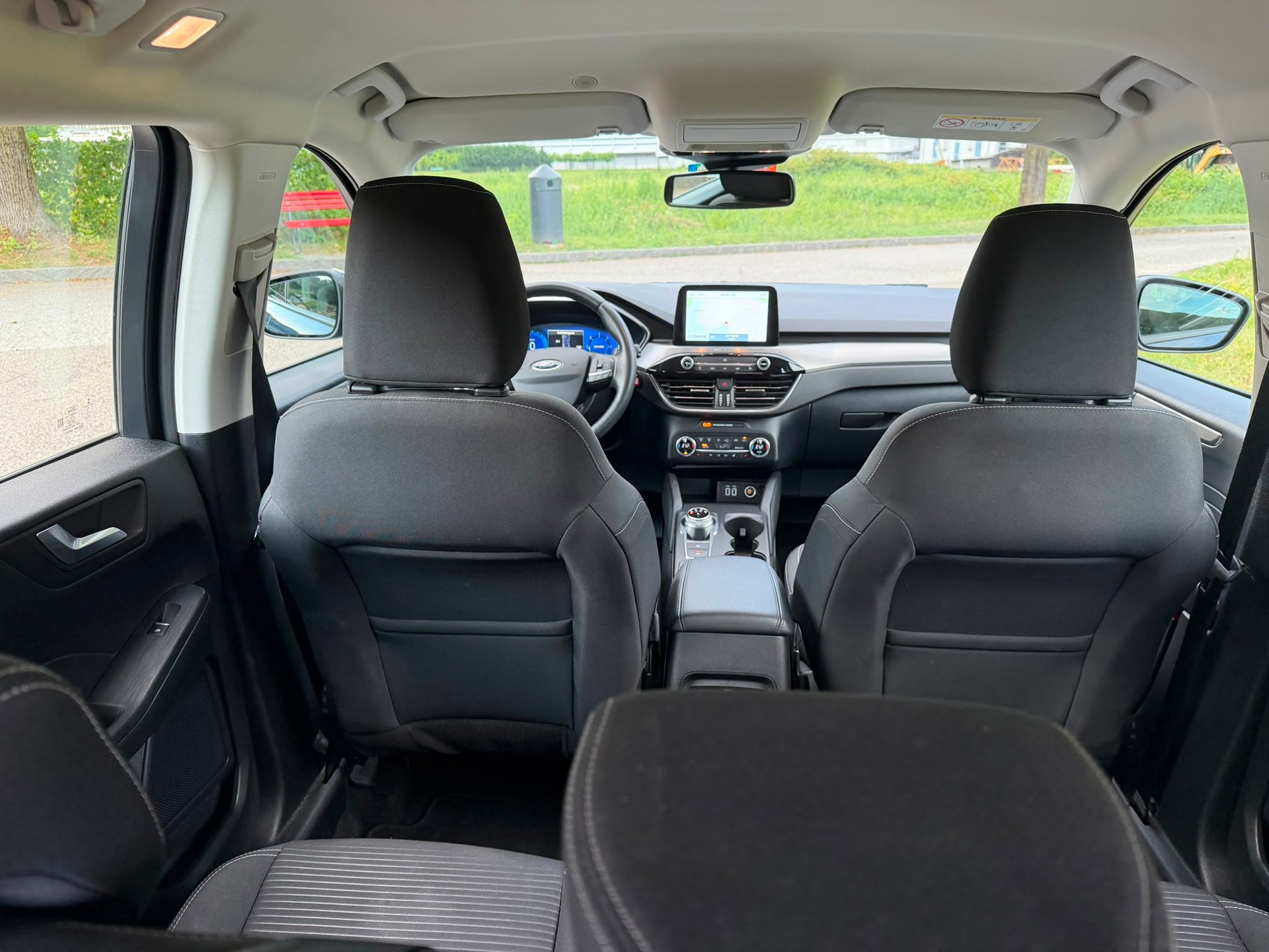 FORD Kuga 1.5 TDCi Titanium 2WD Automat-image-11