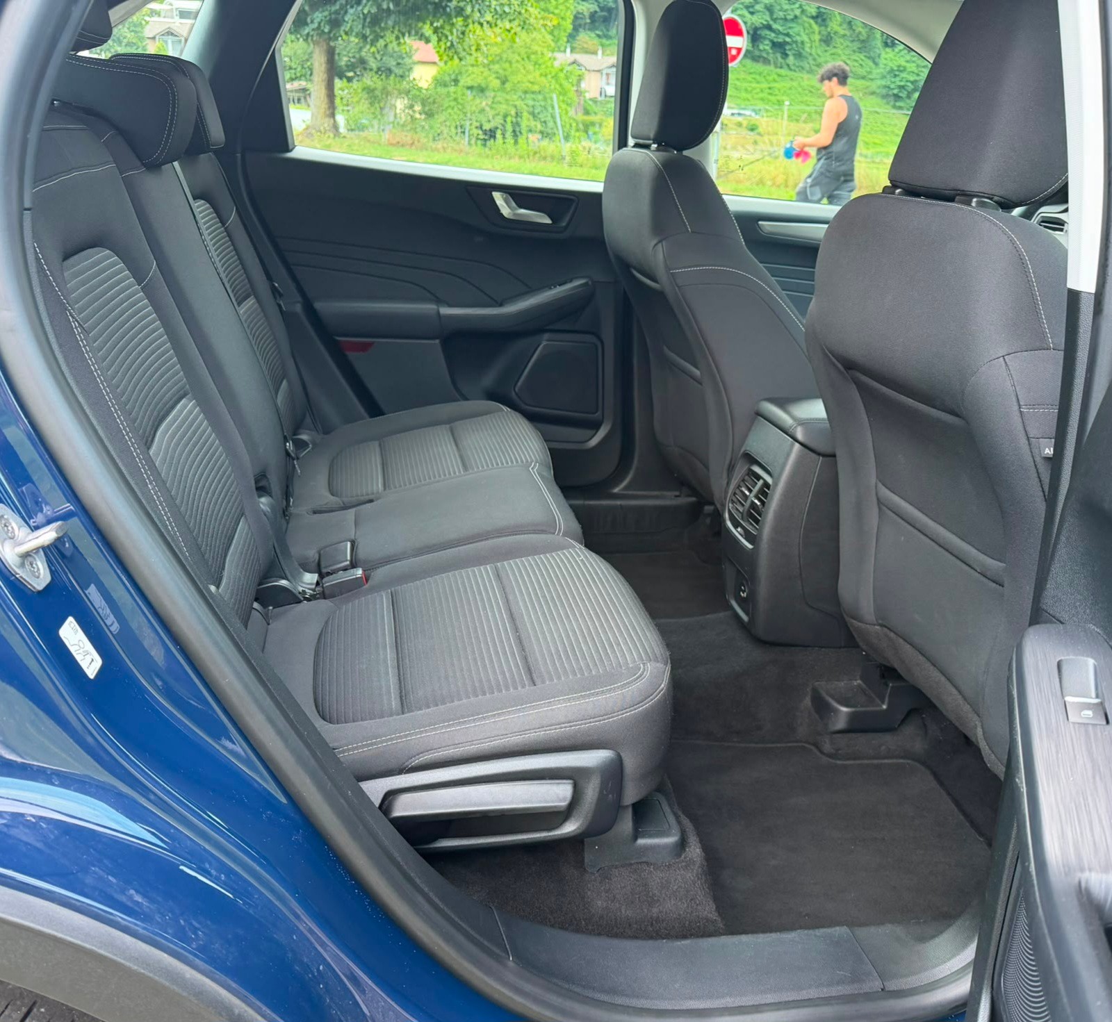 FORD Kuga 1.5 TDCi Titanium 2WD Automat-image-10