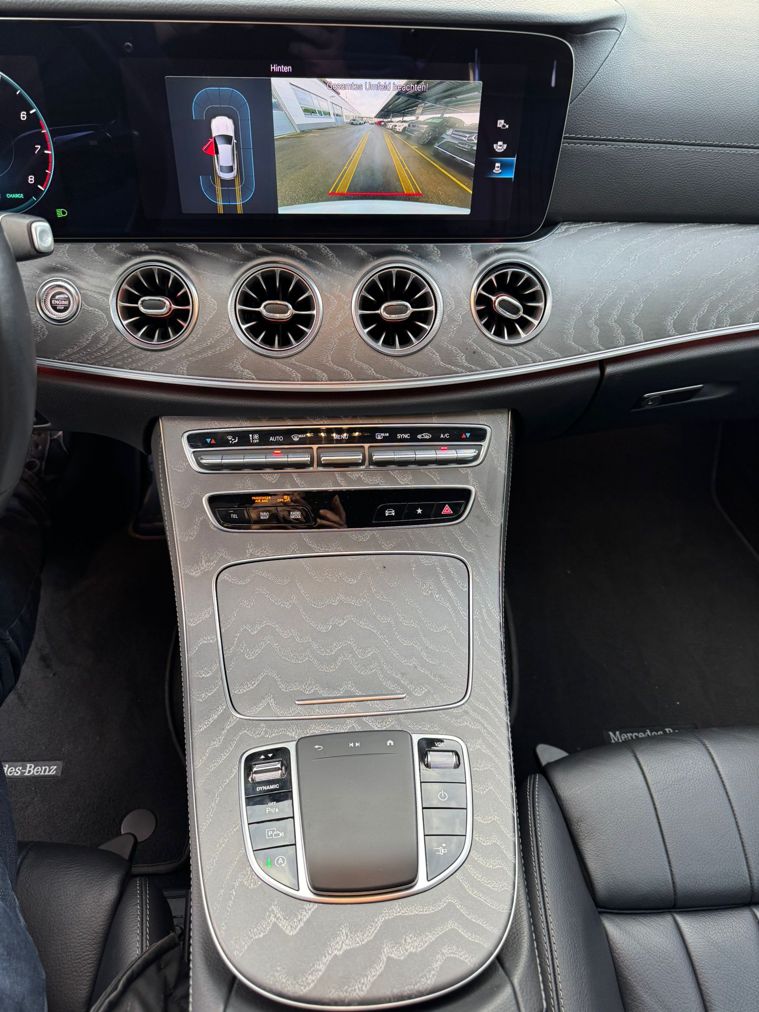 MERCEDES-BENZ E 200 Coupé Avantgarde 9G-Tronic-image-10