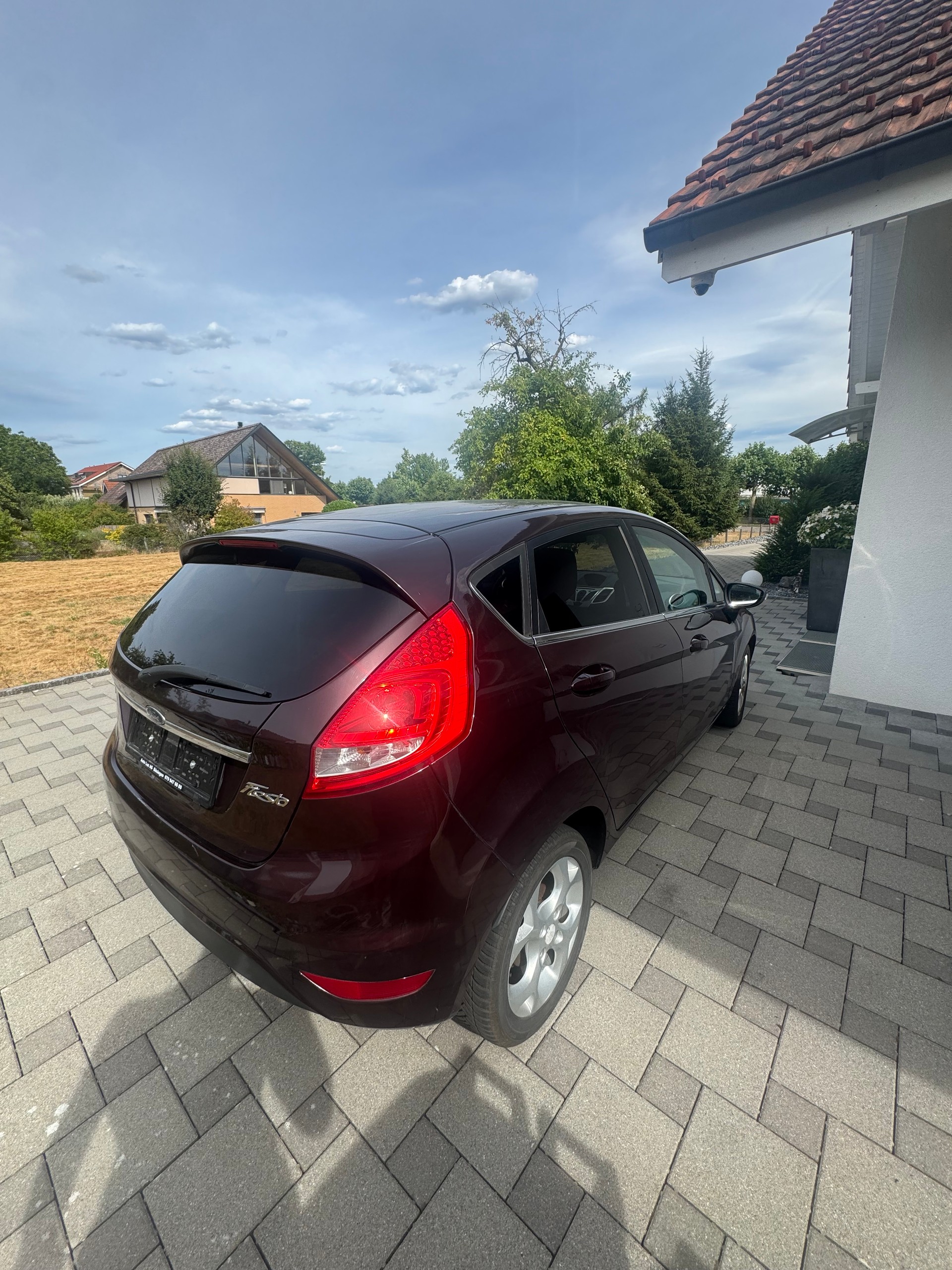 FORD 1.6 16V Titanium-image-2