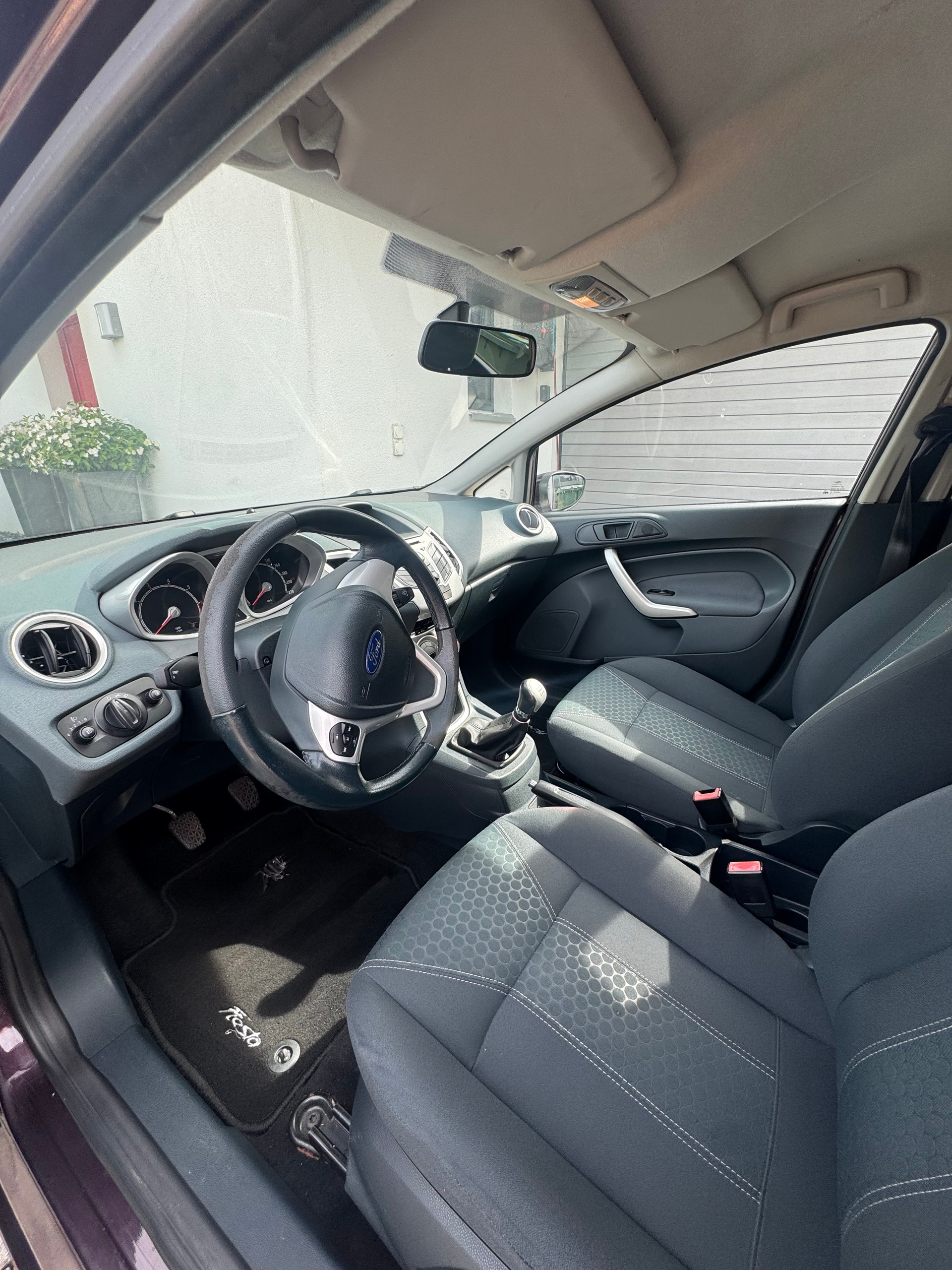 FORD 1.6 16V Titanium-image-4