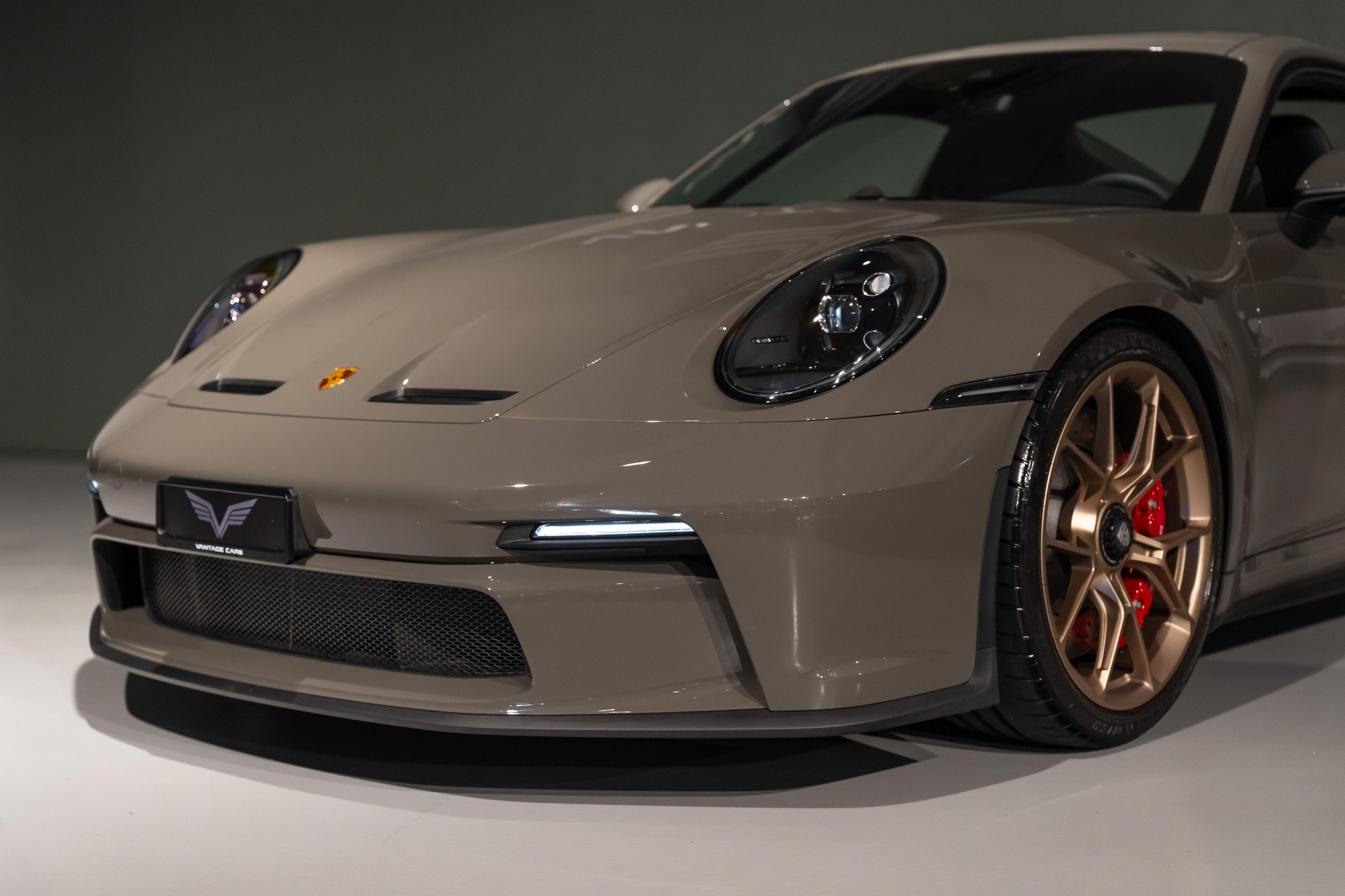 PORSCHE 911 Coupé 4.0 GT3 Touring PDK-image-3