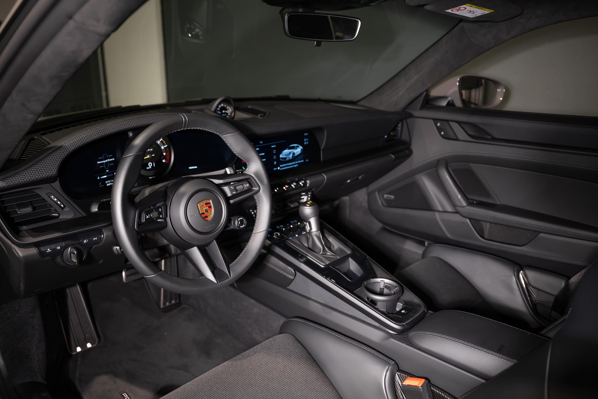 PORSCHE 911 Coupé 4.0 GT3 Touring PDK-image-10