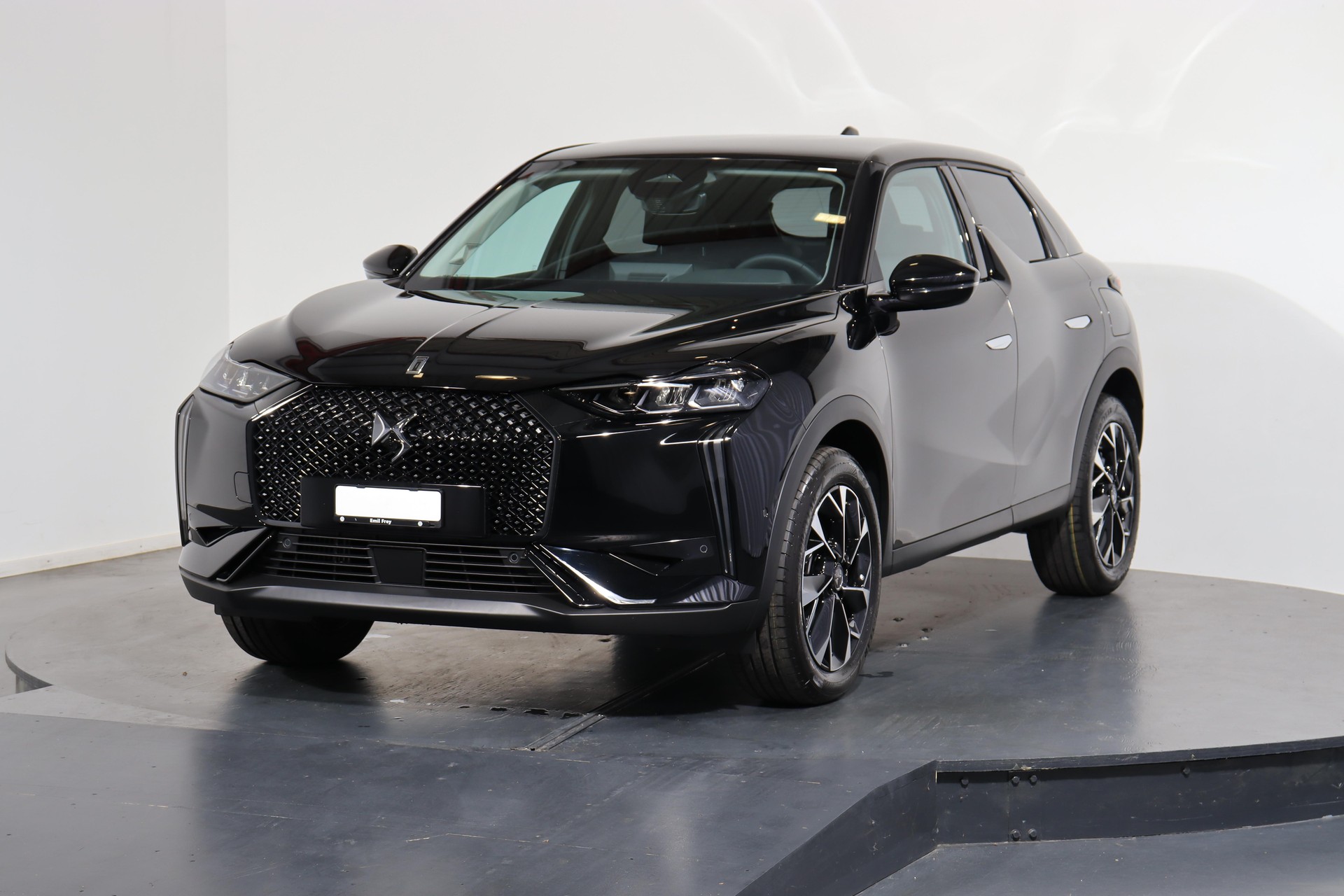 DS AUTOMOBILES 3 Crossback 1.2 Hybrid Diva-image-0