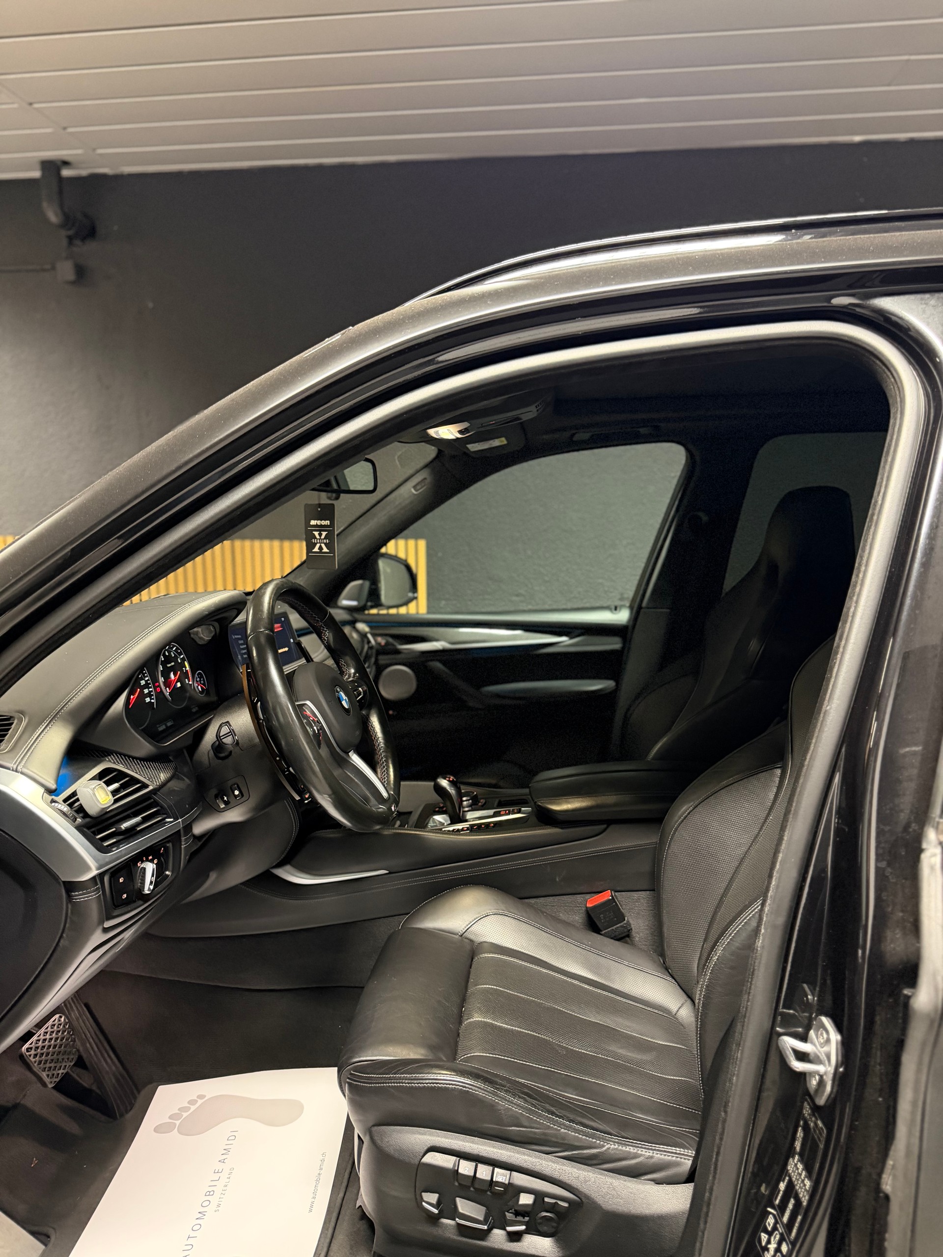 BMW X5M Steptronic-image-7