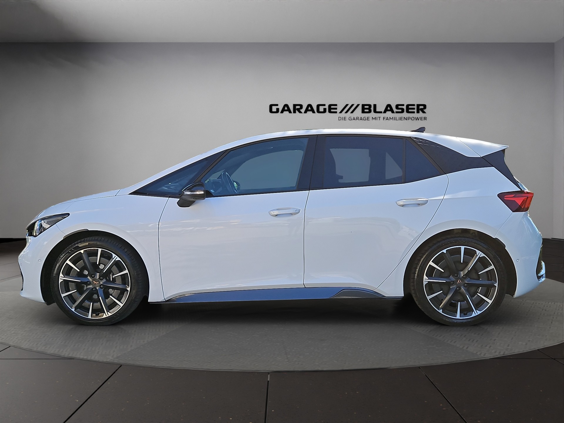 CUPRA Born 58 kWh e-Boost-image-1
