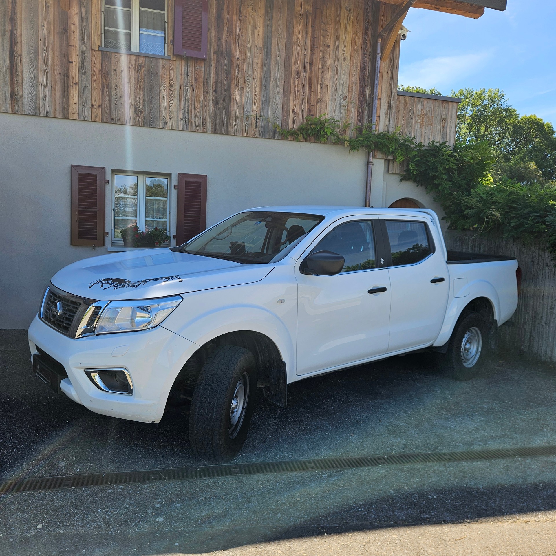 NISSAN Navara Double Cab 2.3 dCi-image-1
