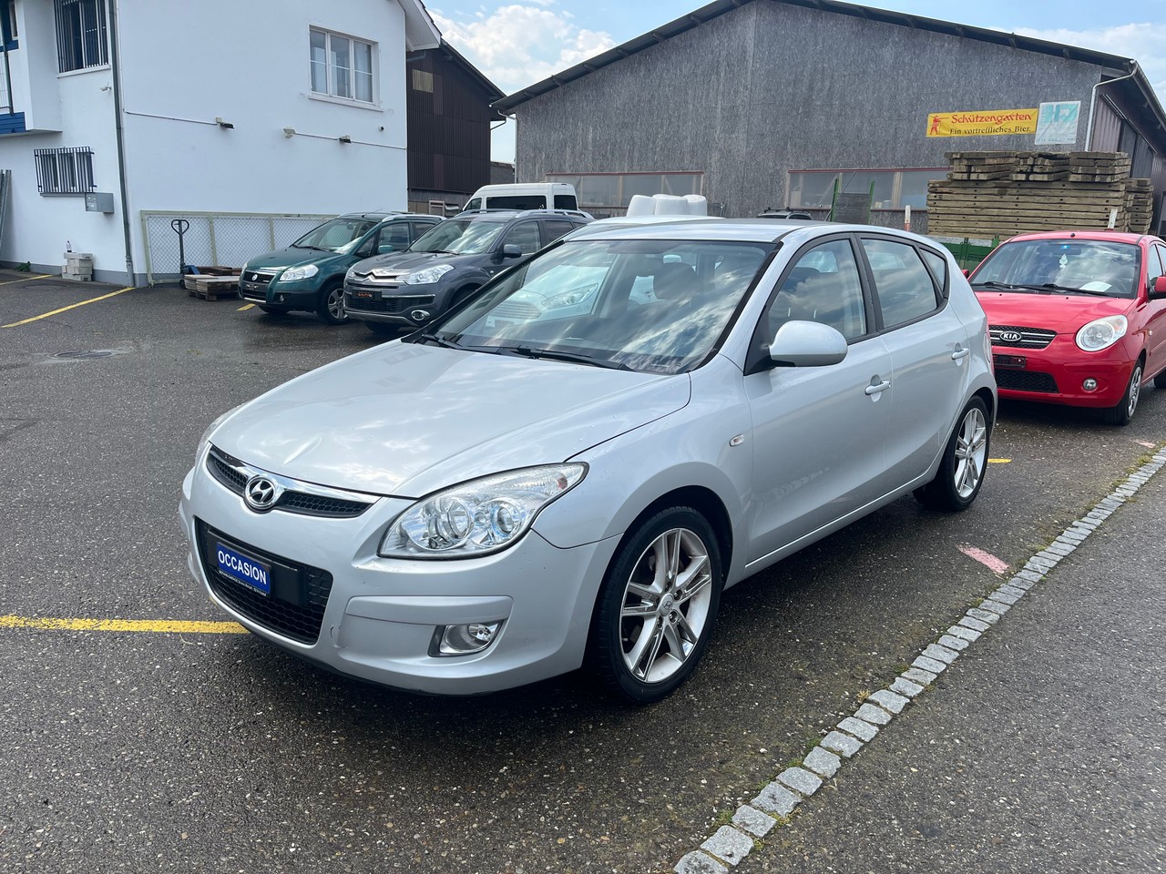 HYUNDAI i30 2.0 Premium-image-2