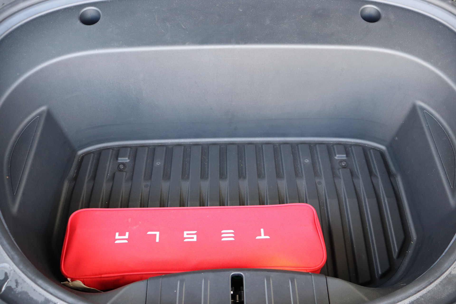 TESLA Model 3 Performance Dual Motor AWD-image-13