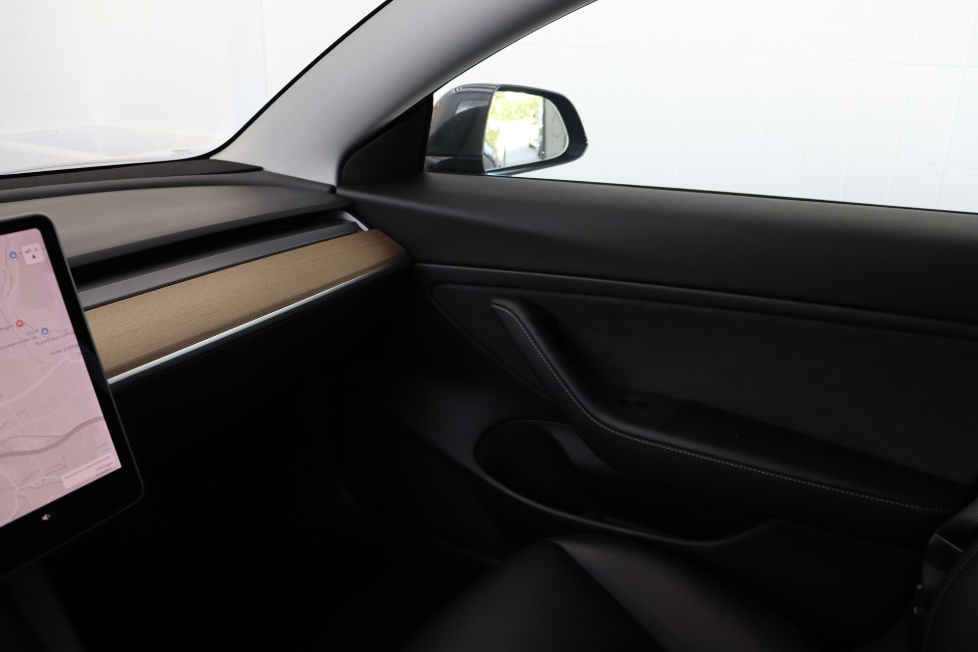 TESLA Model 3 Performance Dual Motor AWD-image-24