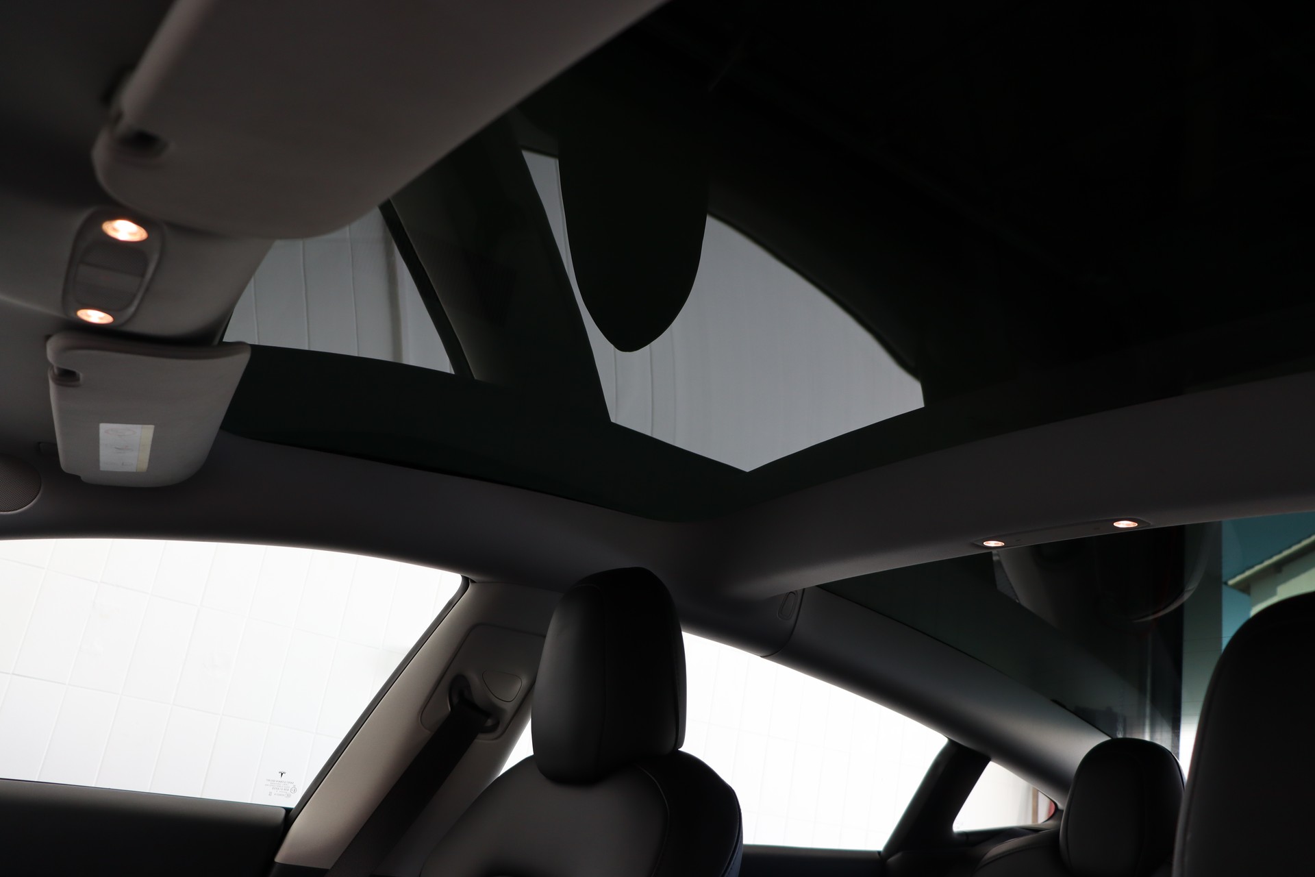TESLA Model 3 Performance Dual Motor AWD-image-22