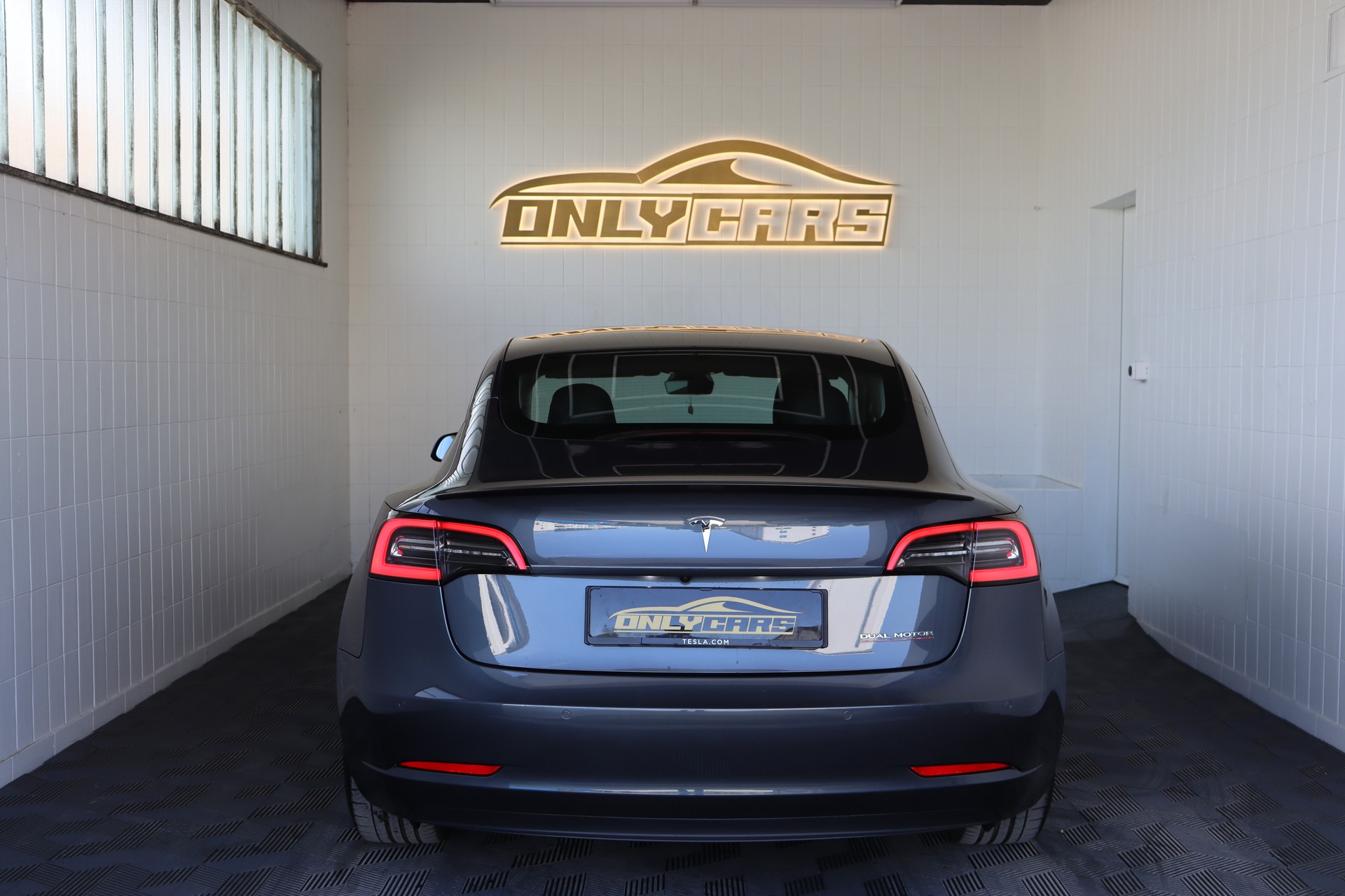 TESLA Model 3 Performance Dual Motor AWD-image-5