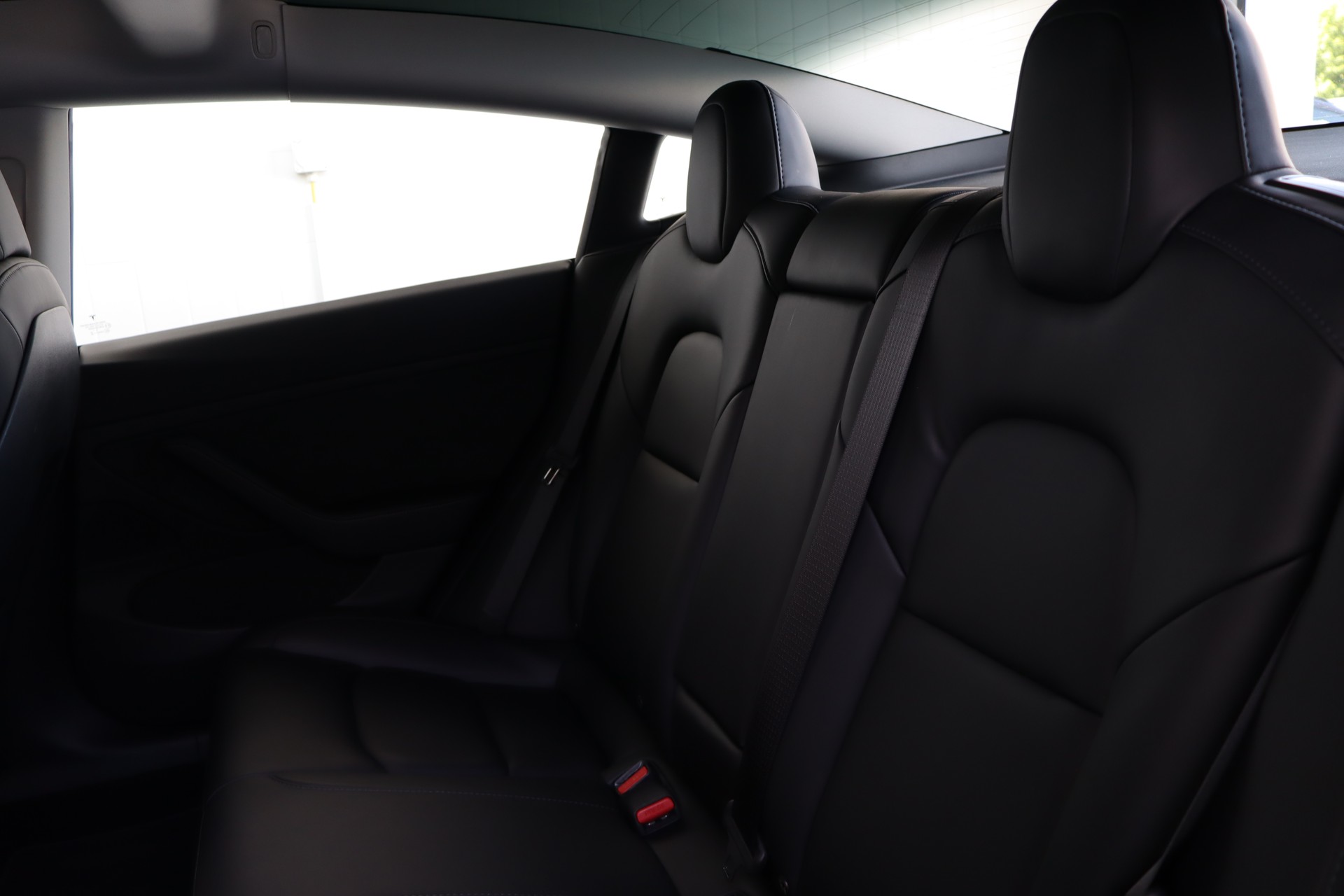 TESLA Model 3 Performance Dual Motor AWD-image-17