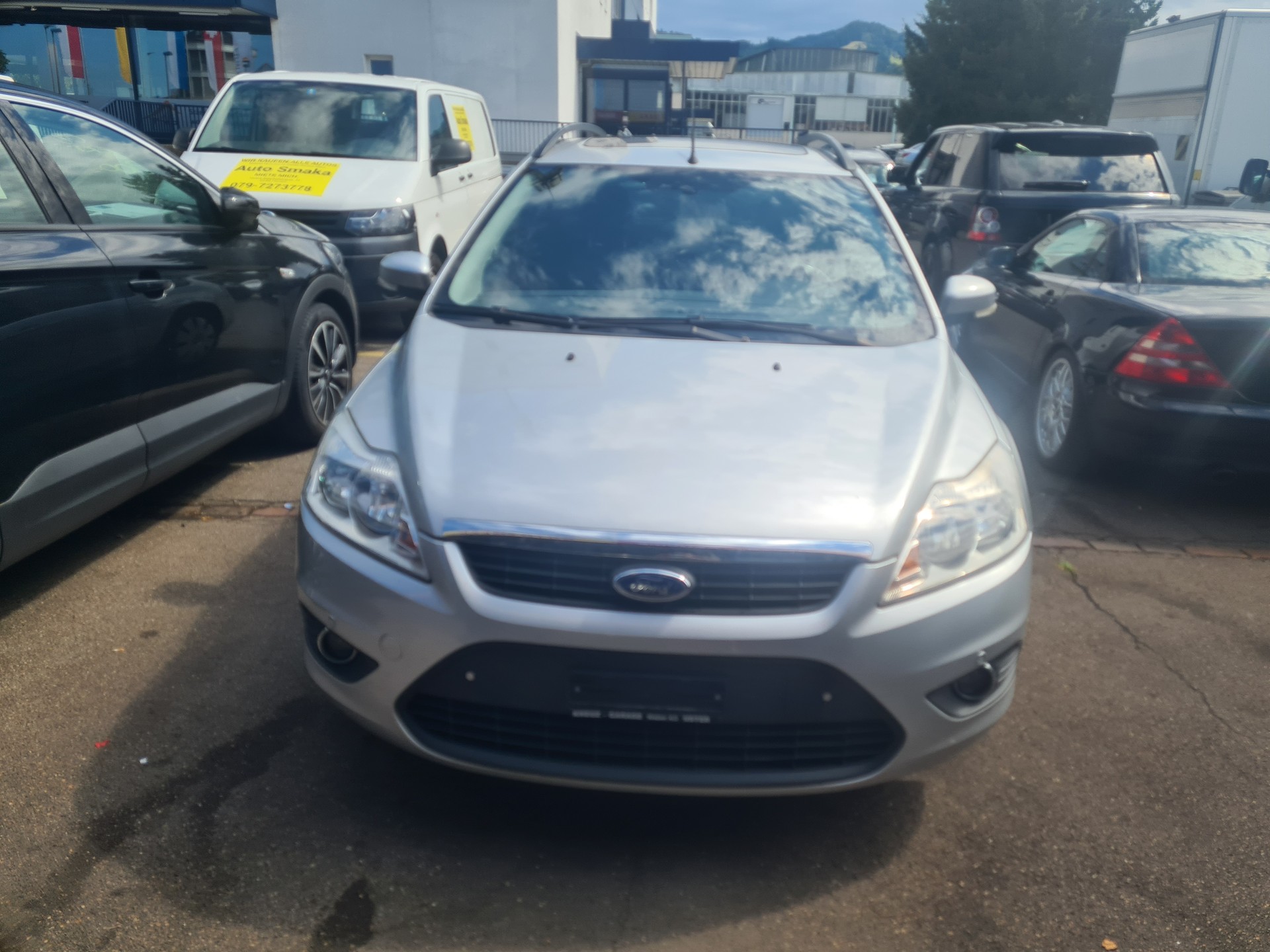 FORD Focus 2.0i Carving Automatic-image-1