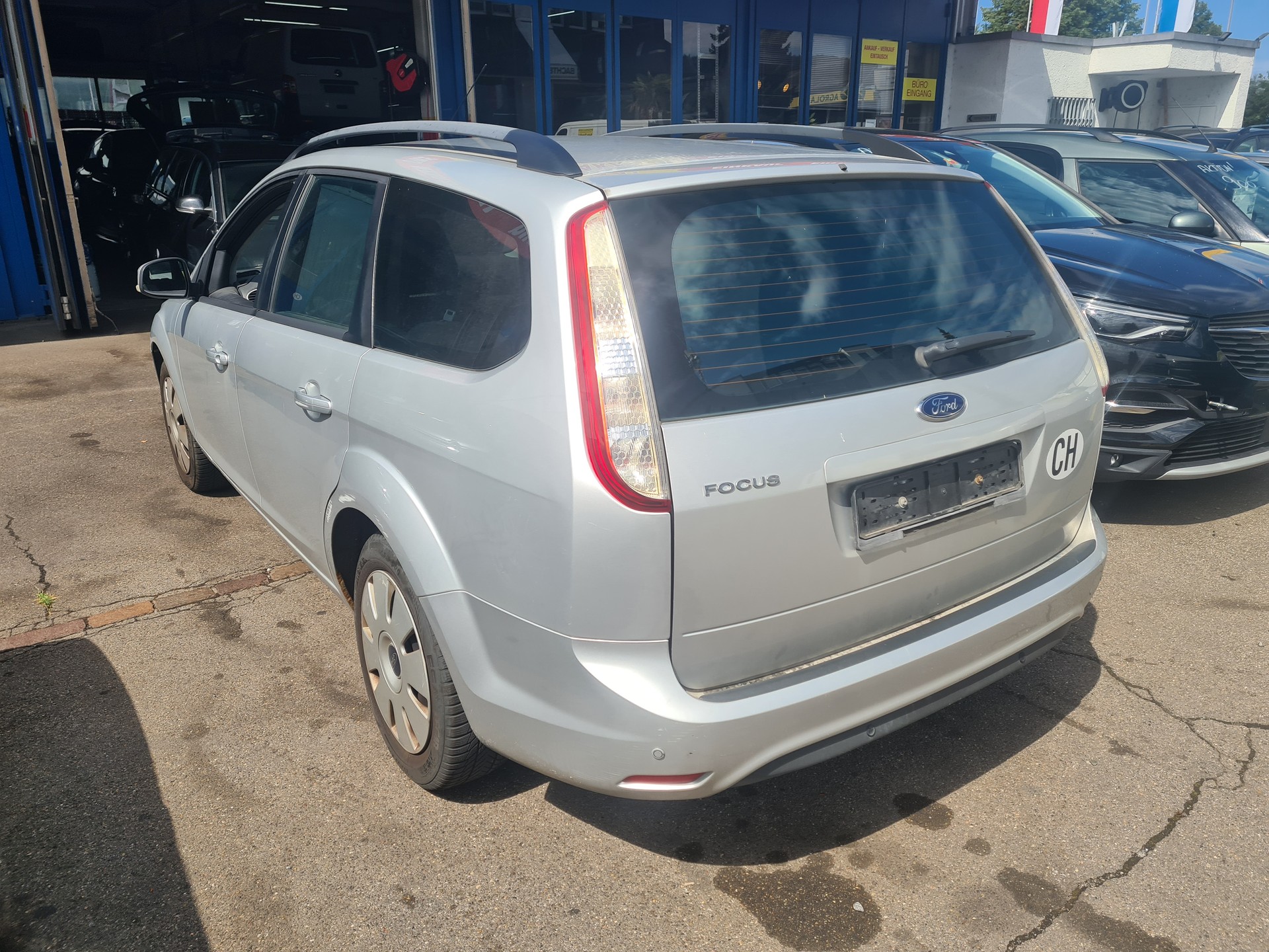 FORD Focus 2.0i Carving Automatic-image-4